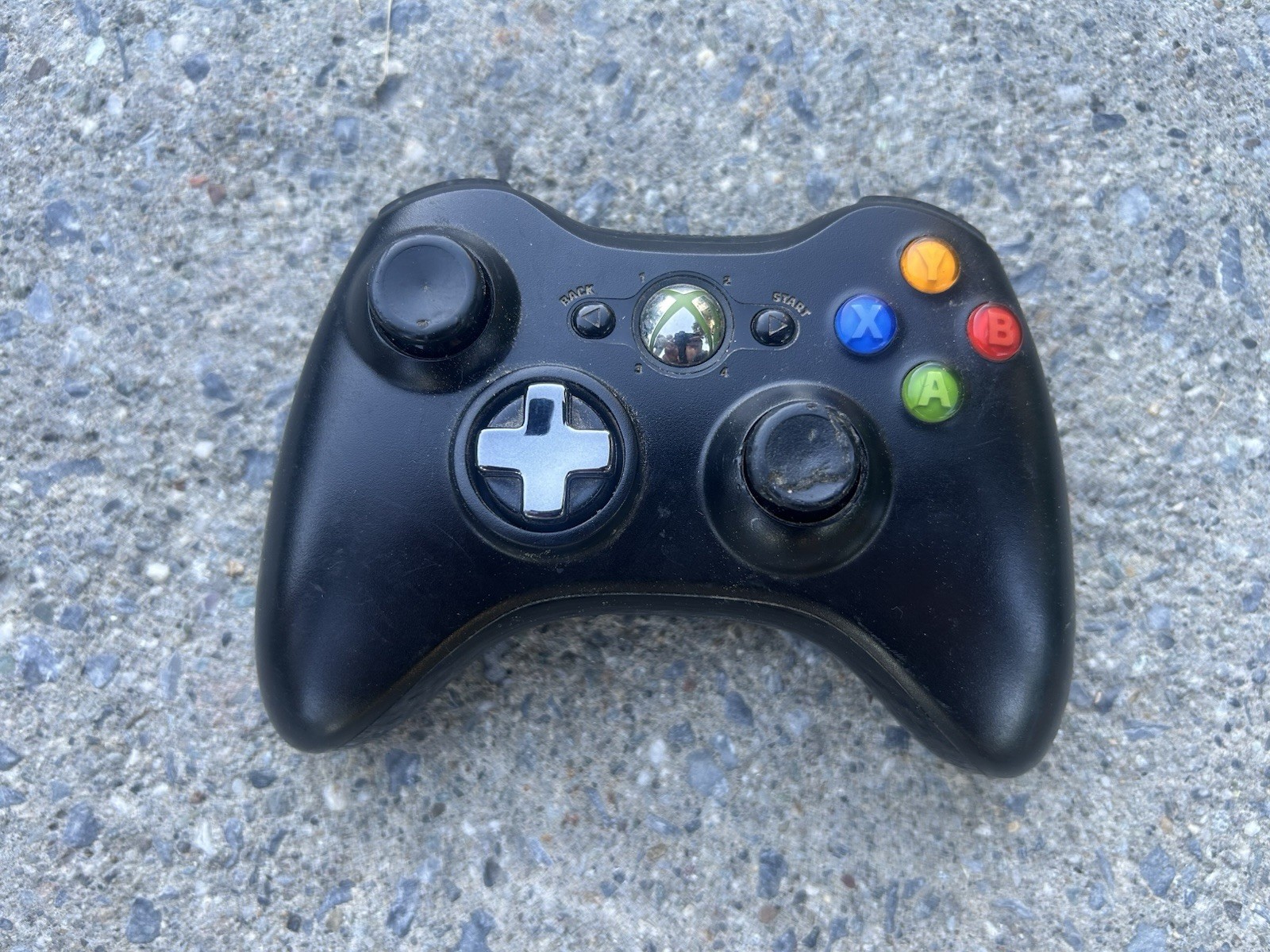 Microsoft Xbox 360 Wireless Controller – Glossy Black