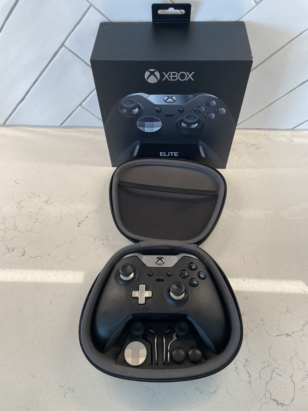 Microsoft Xbox One Elite Wireless Controller Black Silver w/ Case READ