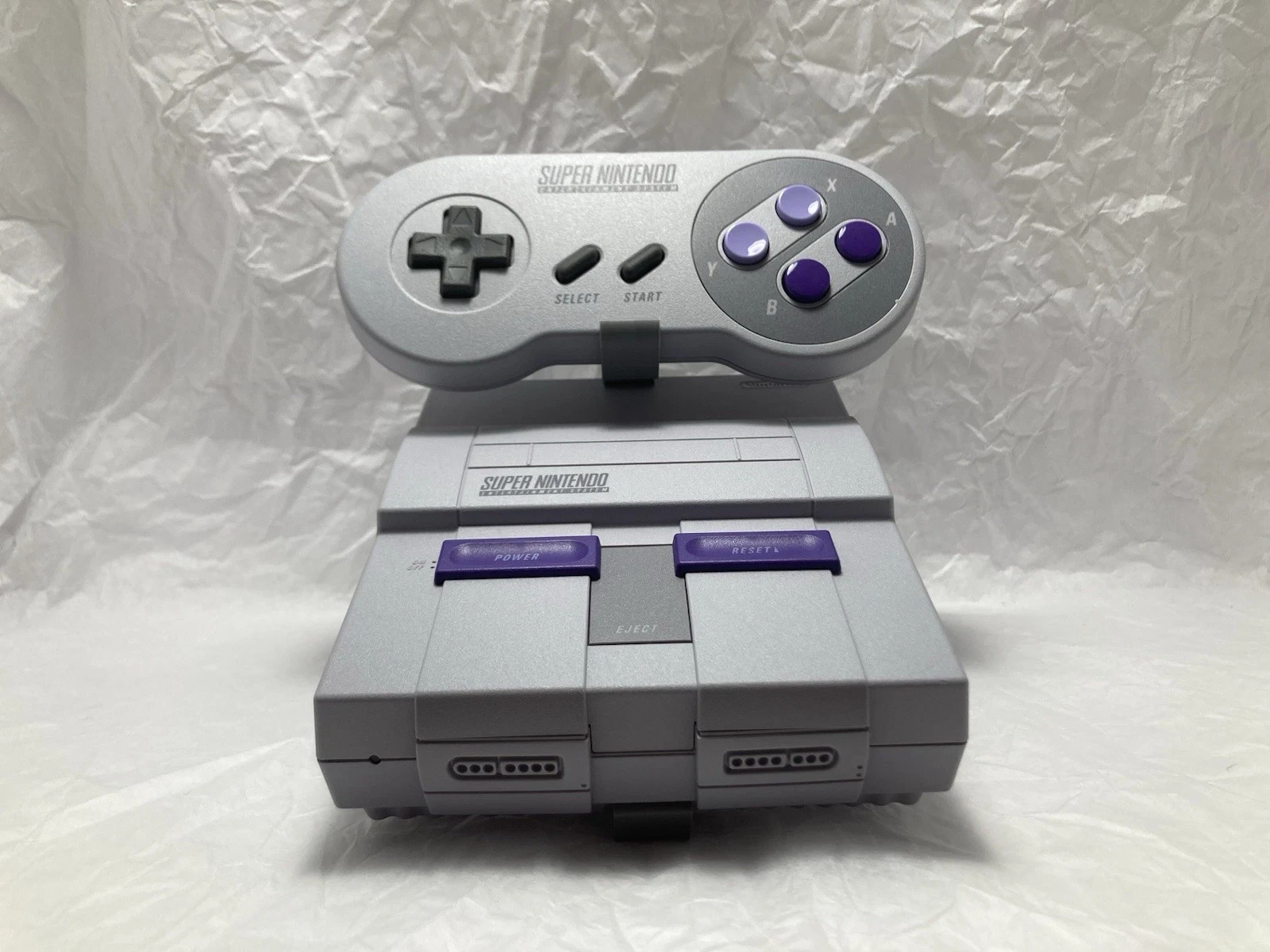 3D Printed: Display Stand for Nintendo Console ( SNES or NES ) + ( Mini )