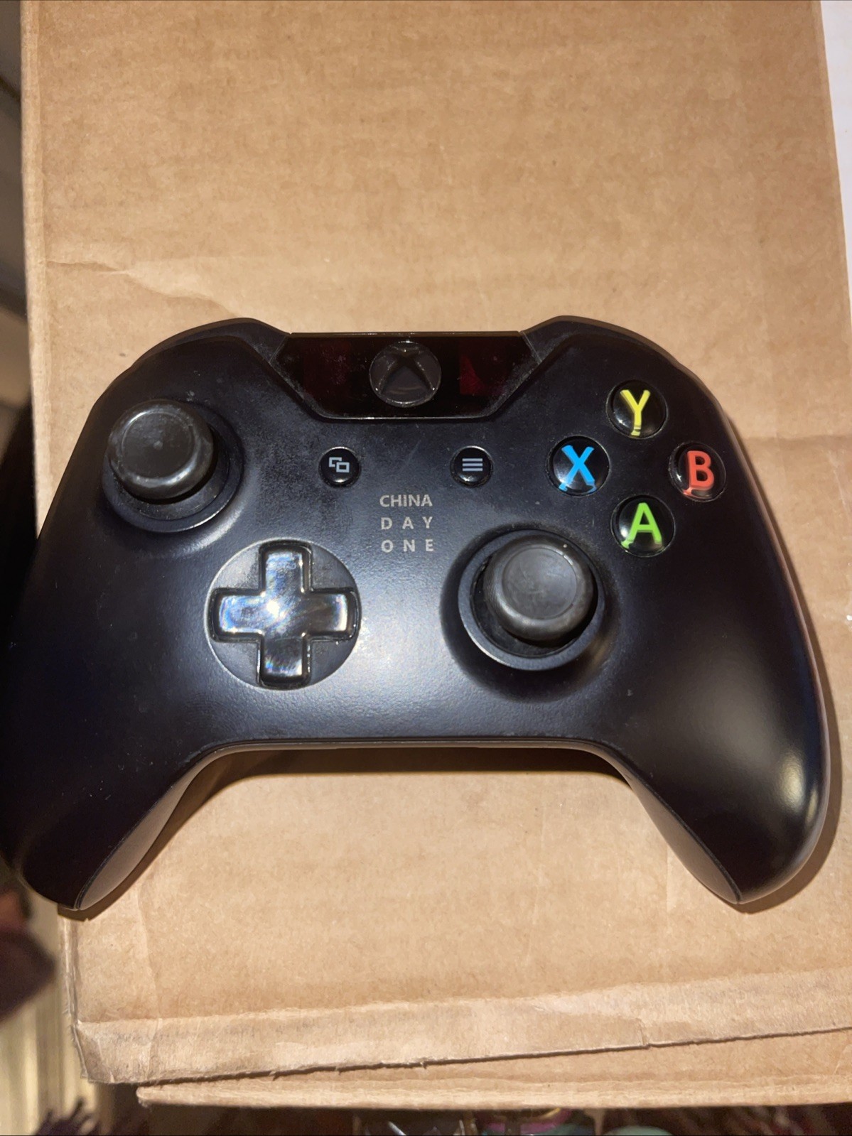 Rare Xbox One Controller 1537 “China Day One” Tested Fully Functional