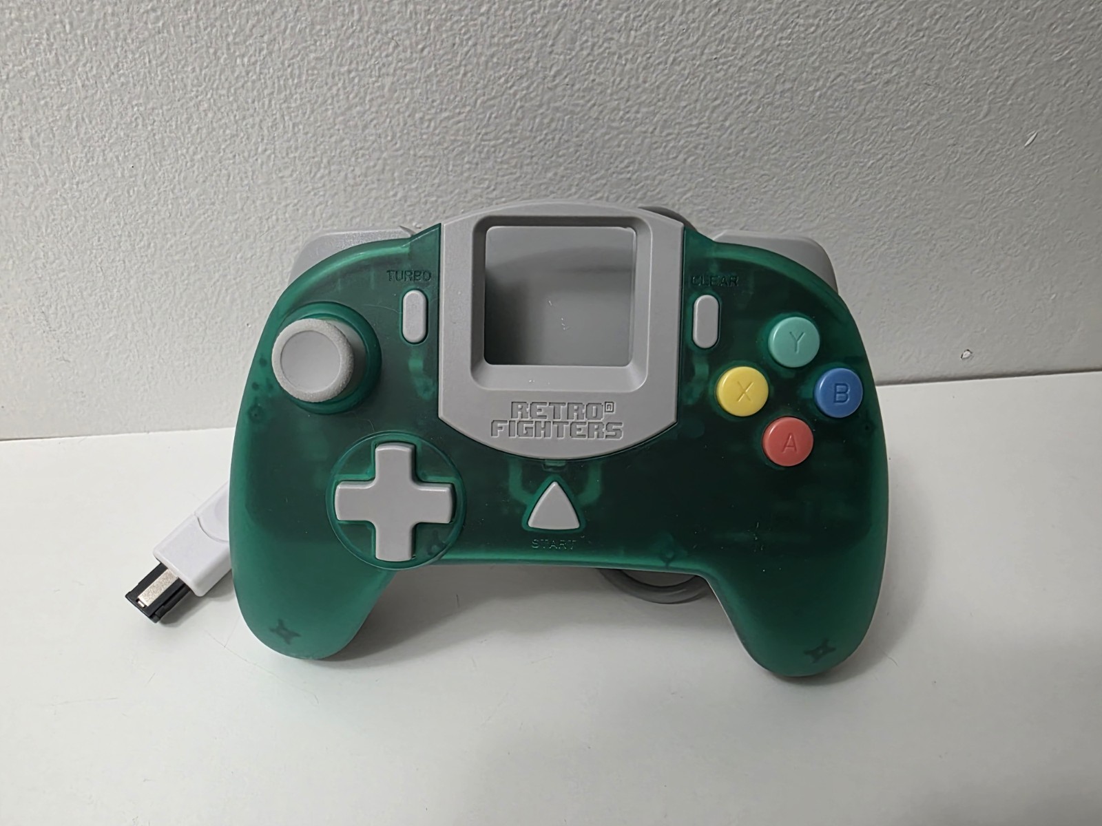 RETRO FIGHTERS WIRED SEGA DREAMCAST STRIKER DC CONTROLLER – GREEN