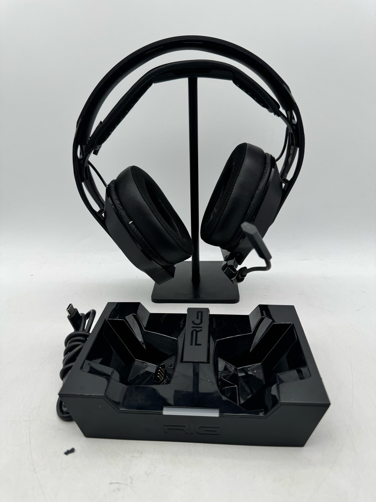 RIG 800 Pro HX Wireless Gaming Headset Multi-Function Base Station Xbox Black (2