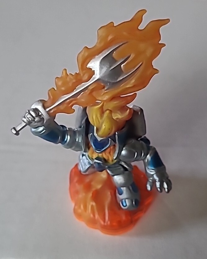 Lot Of 8 Skylanders Flameslinger Terrafin Warnado Ignitor (B1-E8)
