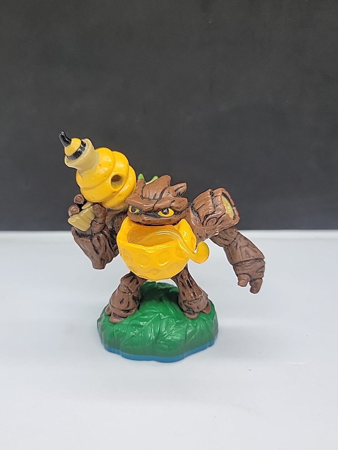2013 Activision Skylanders Figures Swap Force Bumble Blast