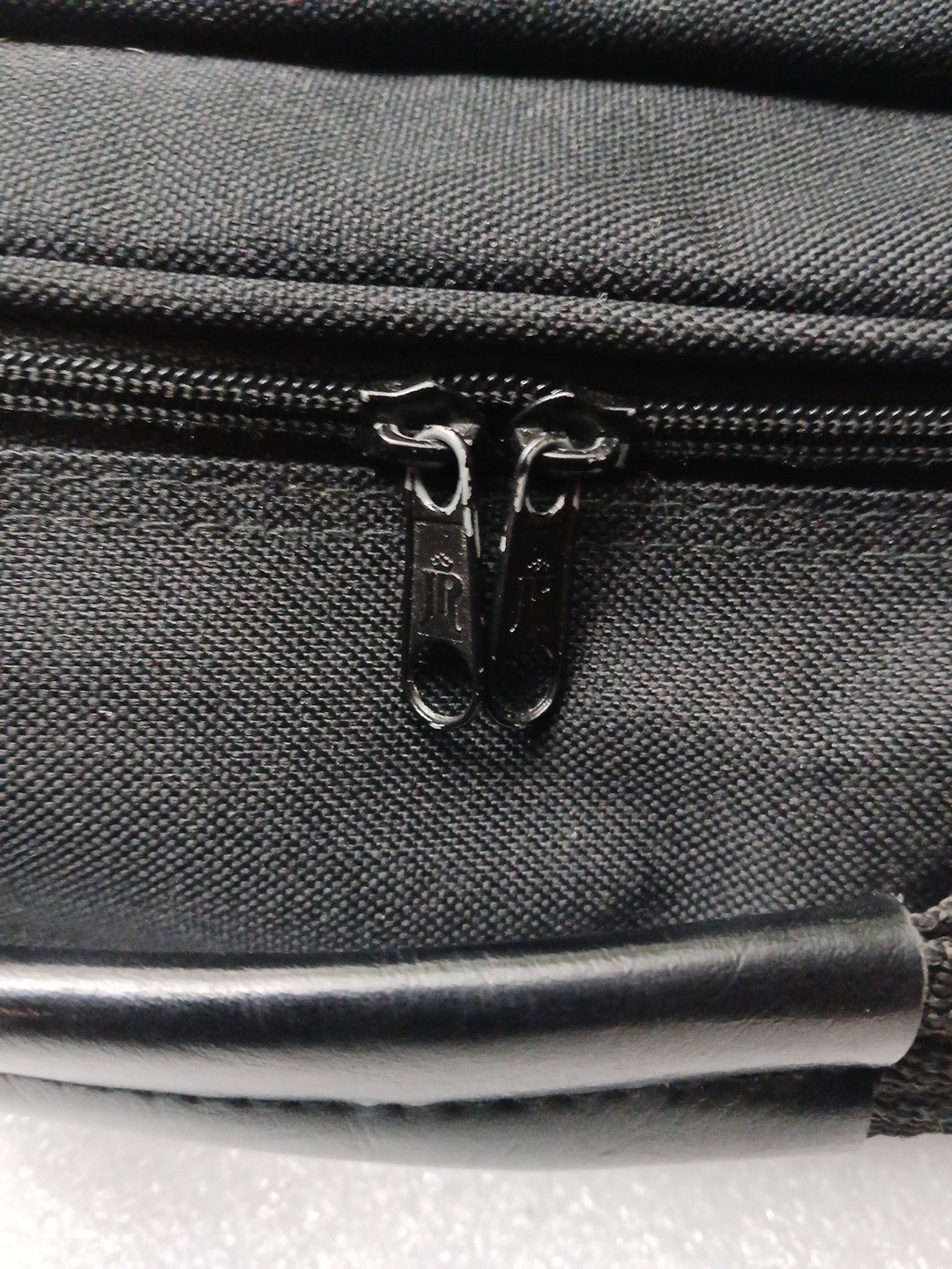 Official VINTAGE Black Sega Game Gear Carrying Case Travel Bag w/ Shoulder Strap