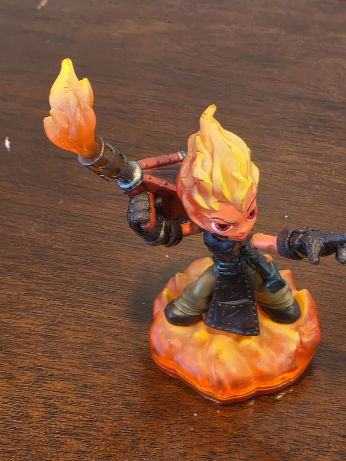 Skylanders TRAP TEAM Character Figure: TORCH (red base)