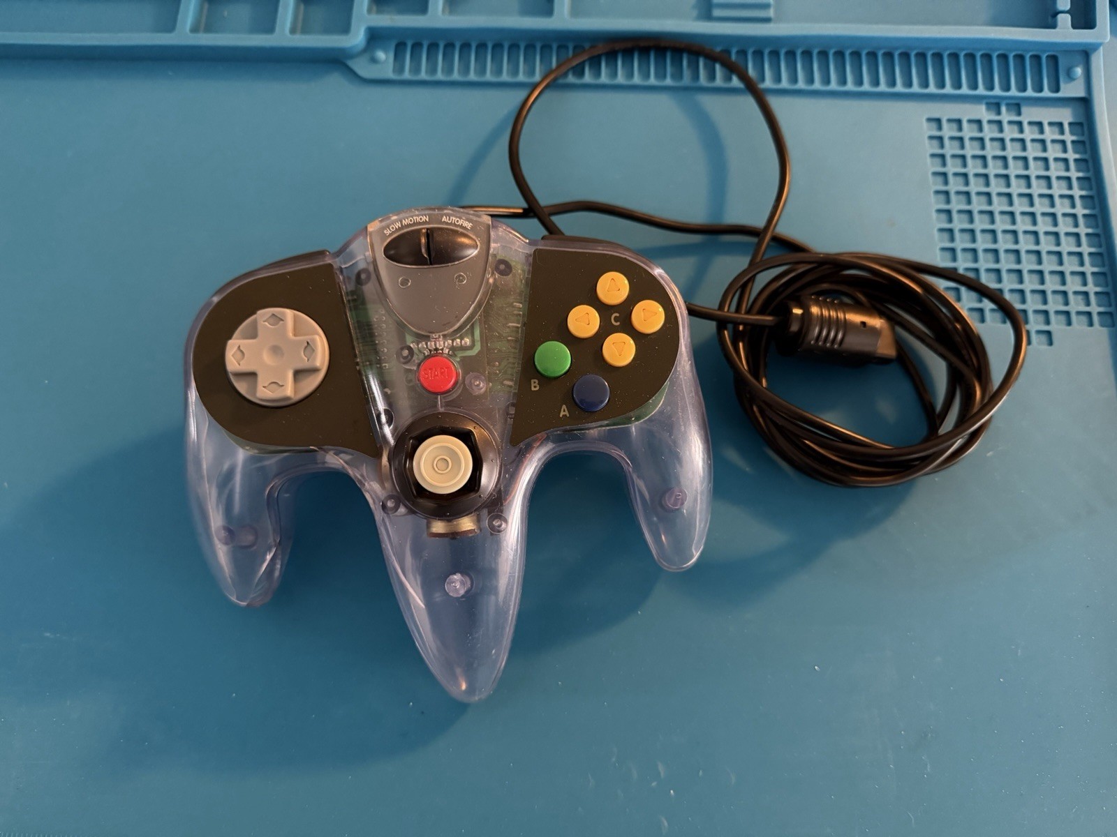 Vintage InterAct SharkPad Pro Clear SV-362 Controller for Nintendo 64 Untested