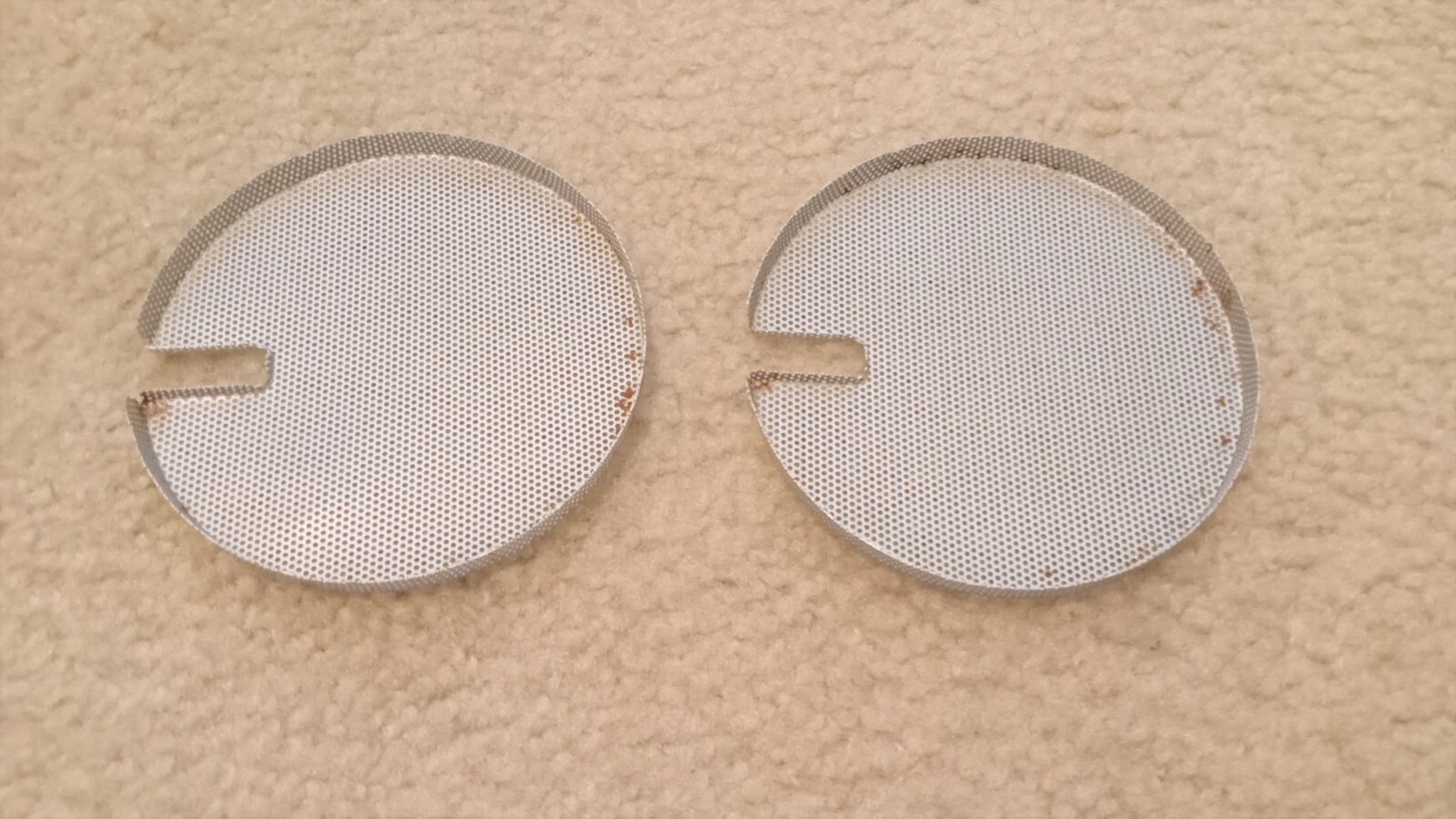 X Rocker Video Gaming Lounging Floor Rocker Replacement Side Speakers DoNOT WORK
