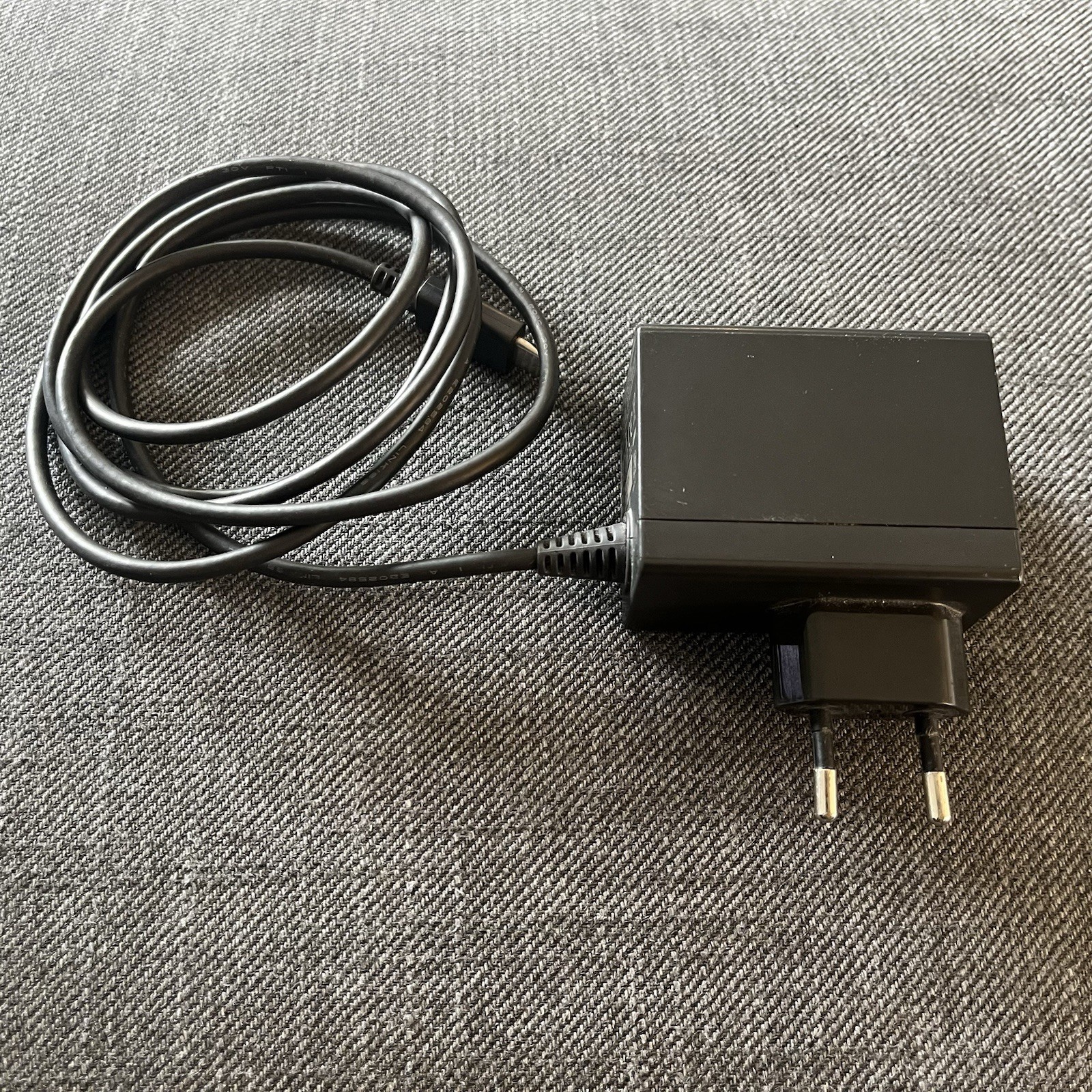 Official Genuine Nintendo Switch AC Power Supply Adapter Charger EU 2 PIN PLUG