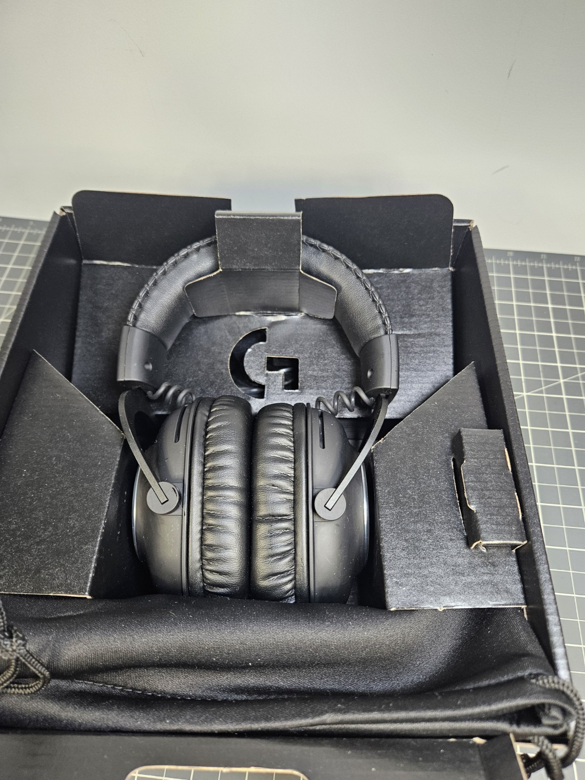 Logitech G PRO X Wired Over-the-Ear Gaming Headset – Complete, Excellent Cond!