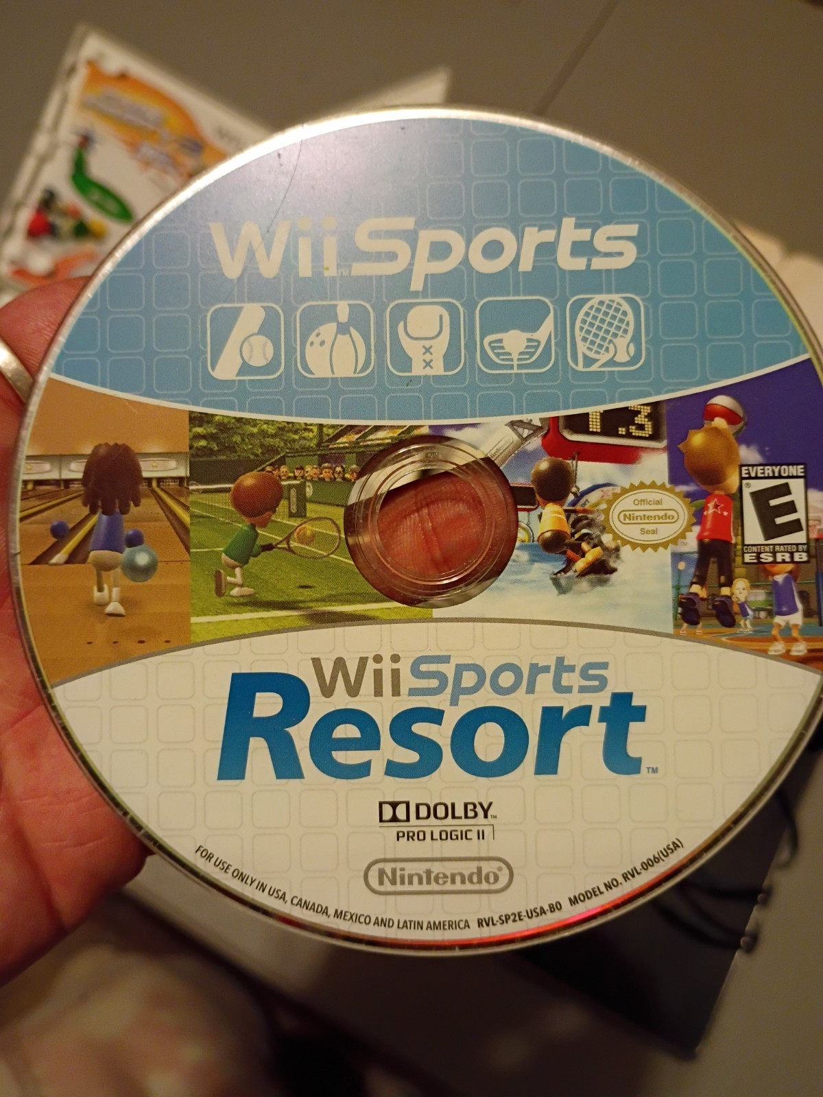 Nintendo Wii accessories and game lot Read***