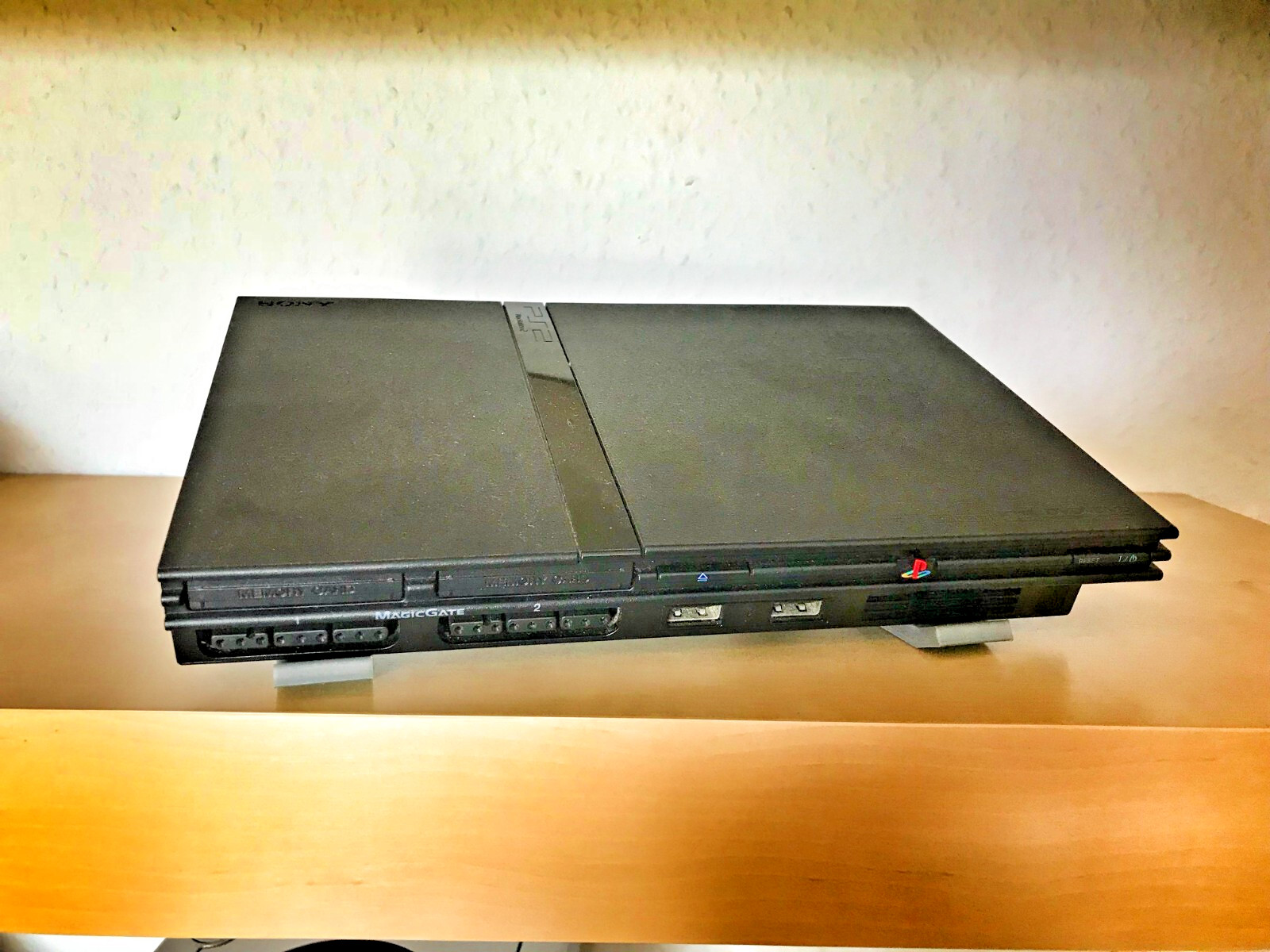Universal game console stand display