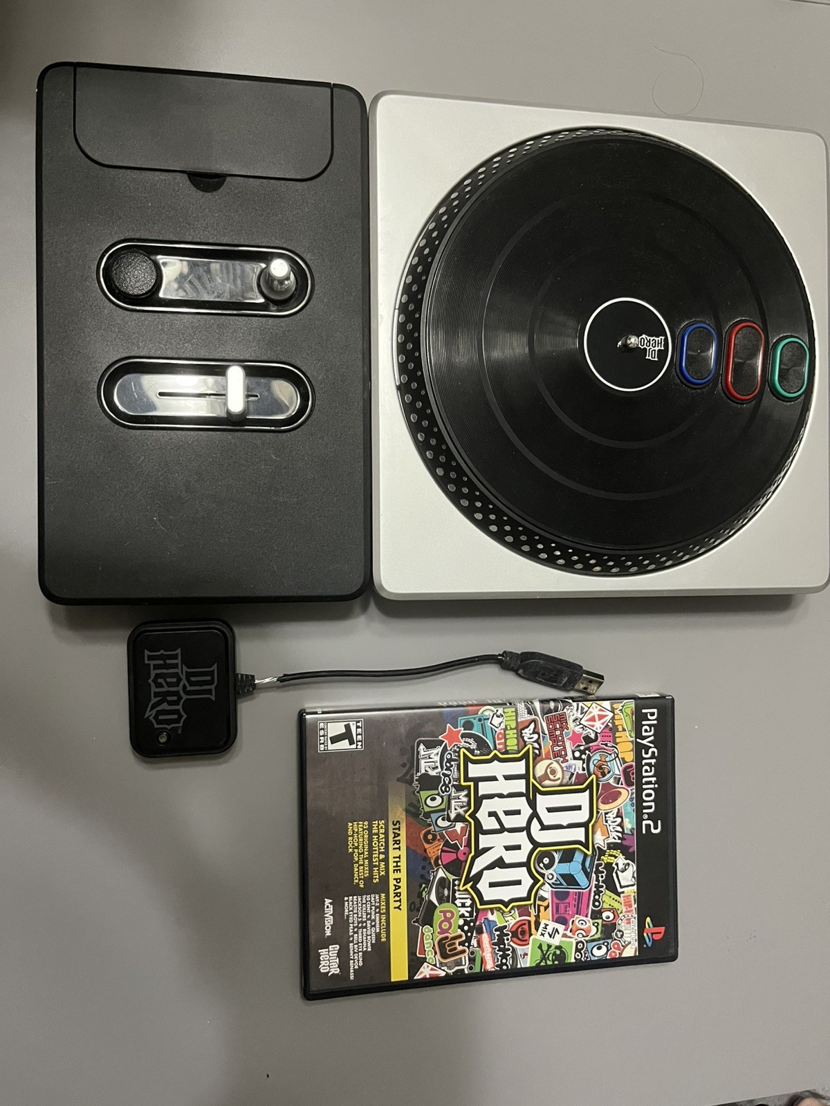 DJ Hero Wireless Turntable PS2, game and Dongle!