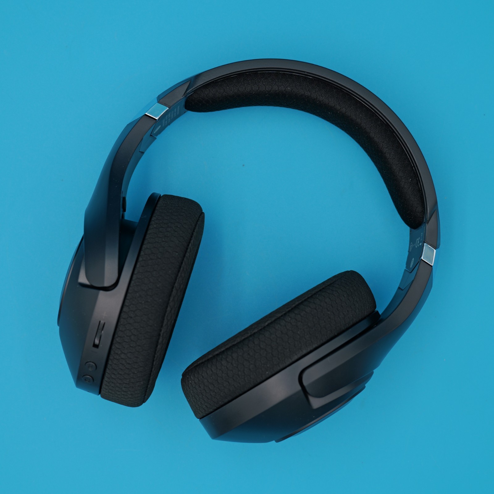 KAPEYDESI Wireless Gaming Headset 2.4GHz Wireless and Bluetooth 5.2 captain 400