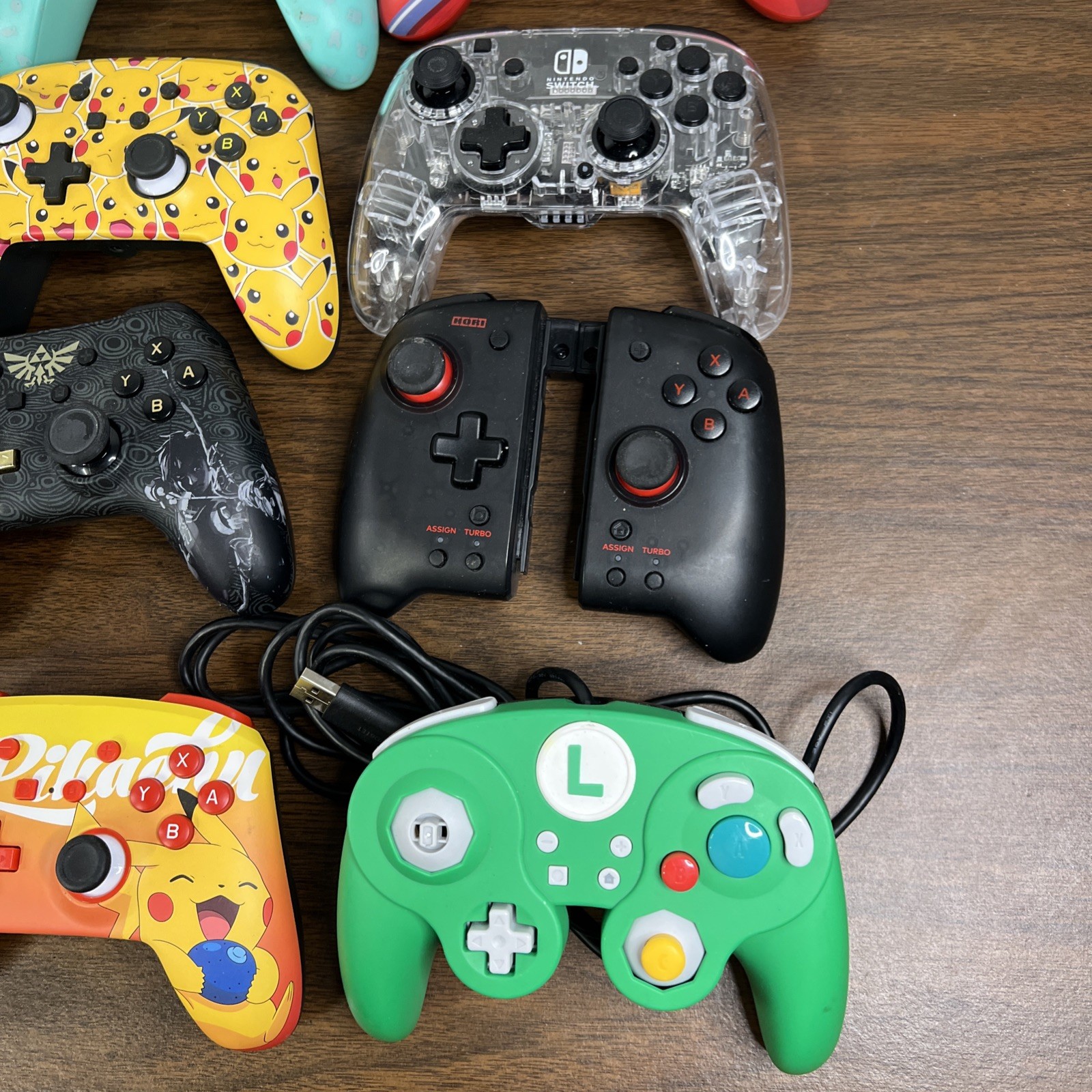 Lot of 30 Mixed PowerA PDP Hori Controllers for Nintendo Switch – ⚠️ UNTESTED