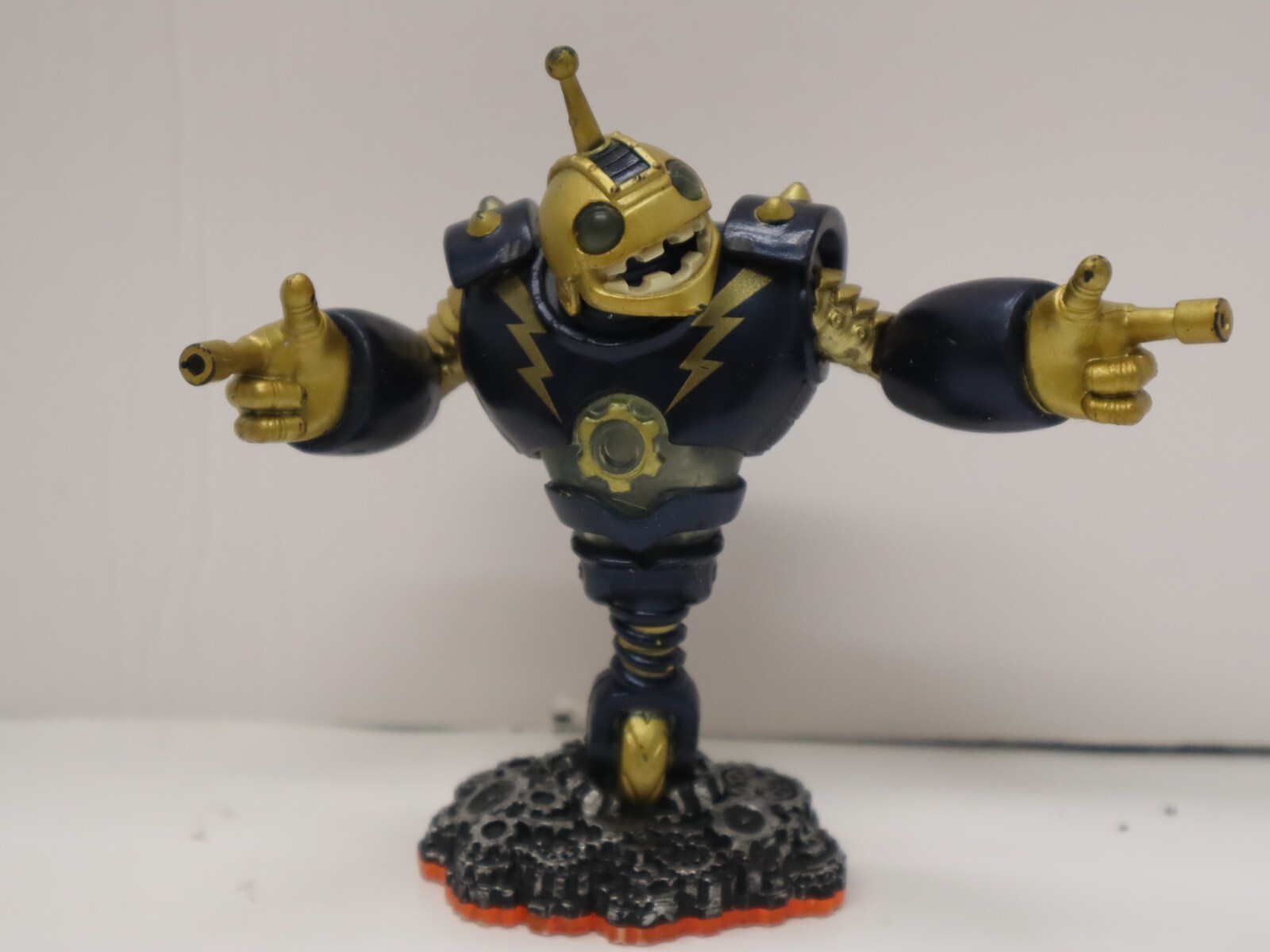 Skylanders Giants Legendary Bouncer