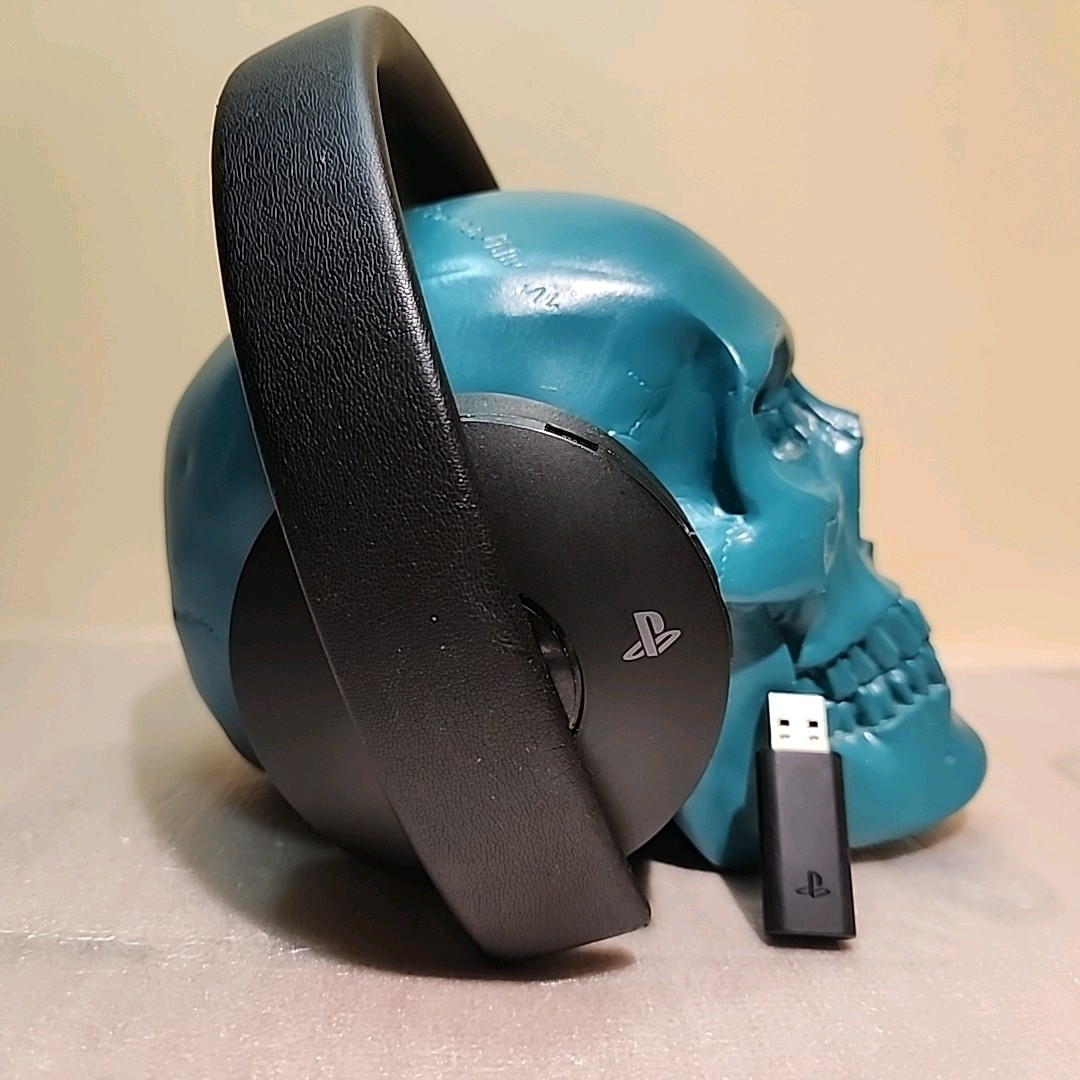 SONY PS4 PlayStation 4 Gold Wireless Headset Headphones Black with USB Dongle