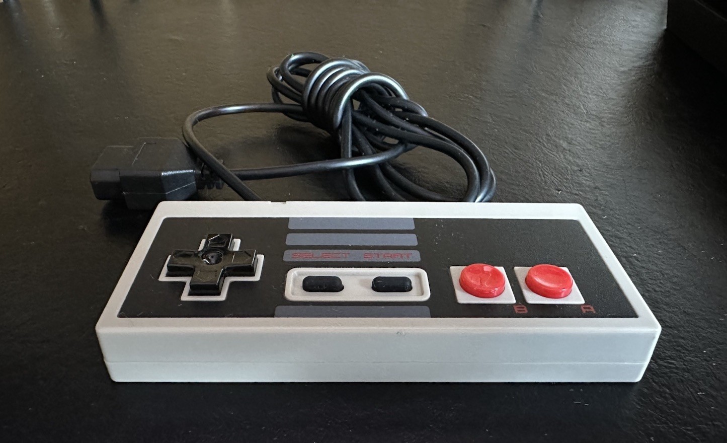 Tomee NES Retro Controller SEE PICTURES