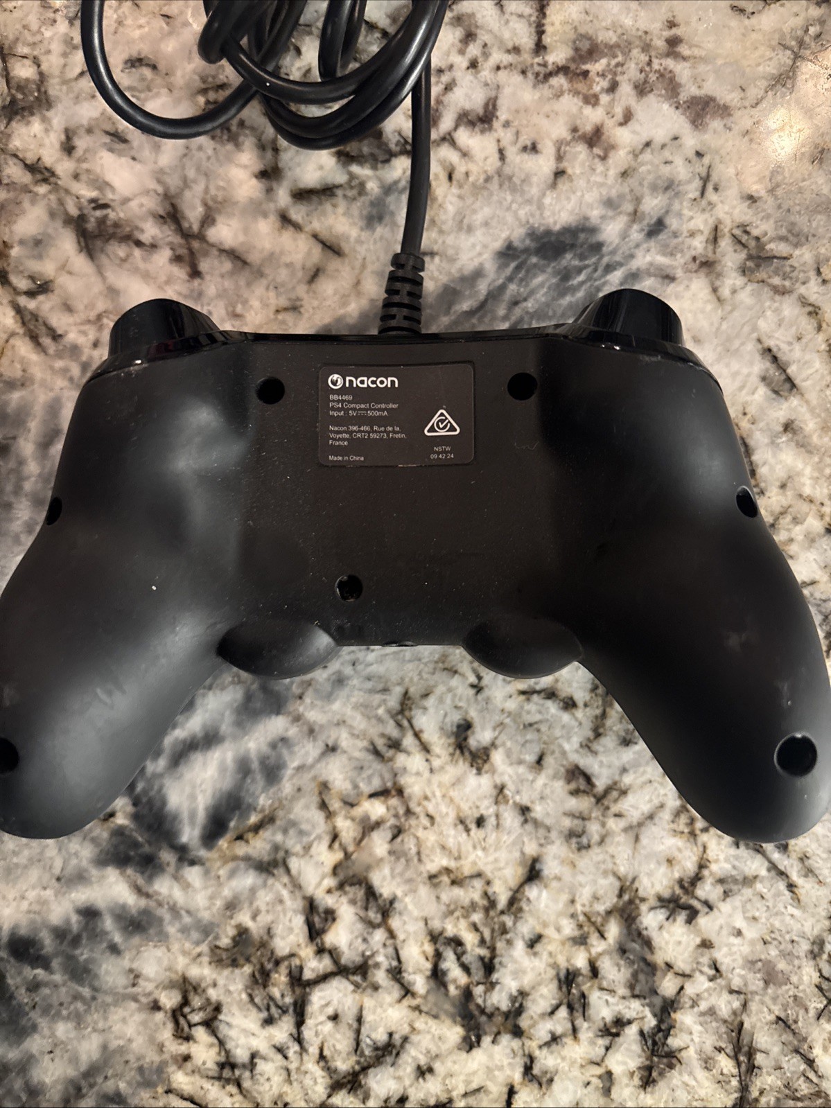 Nacon wired ps4 controller. Play Station 4