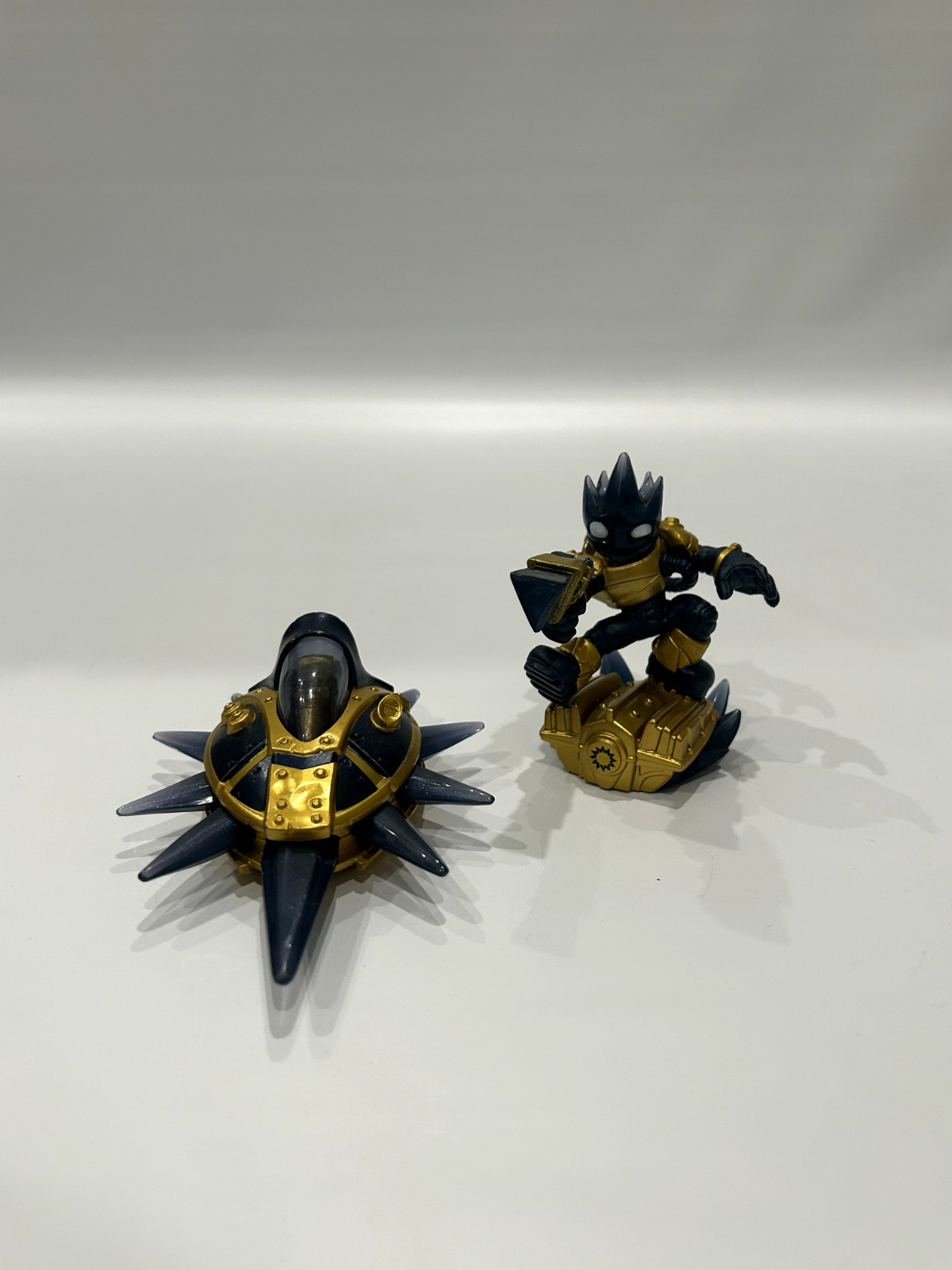 Skylanders Superchargers Astroblast Pack, Legendary Sky Racers, Astro + Vehicle