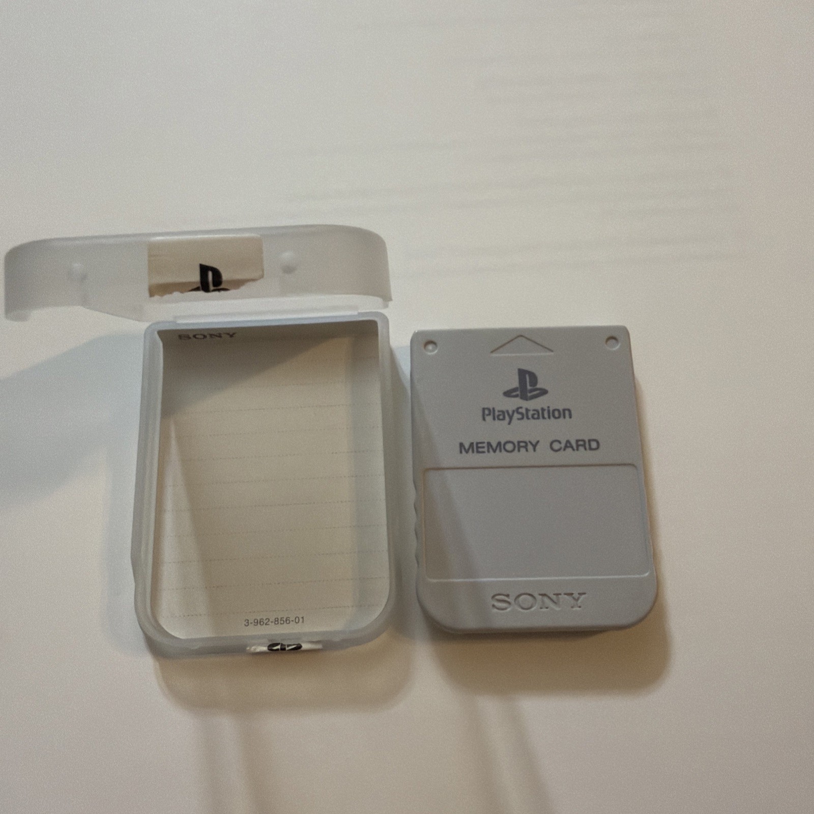 Sony Playstation PS1 Memory Card – OEM Original – Grey / Gray Rare with case