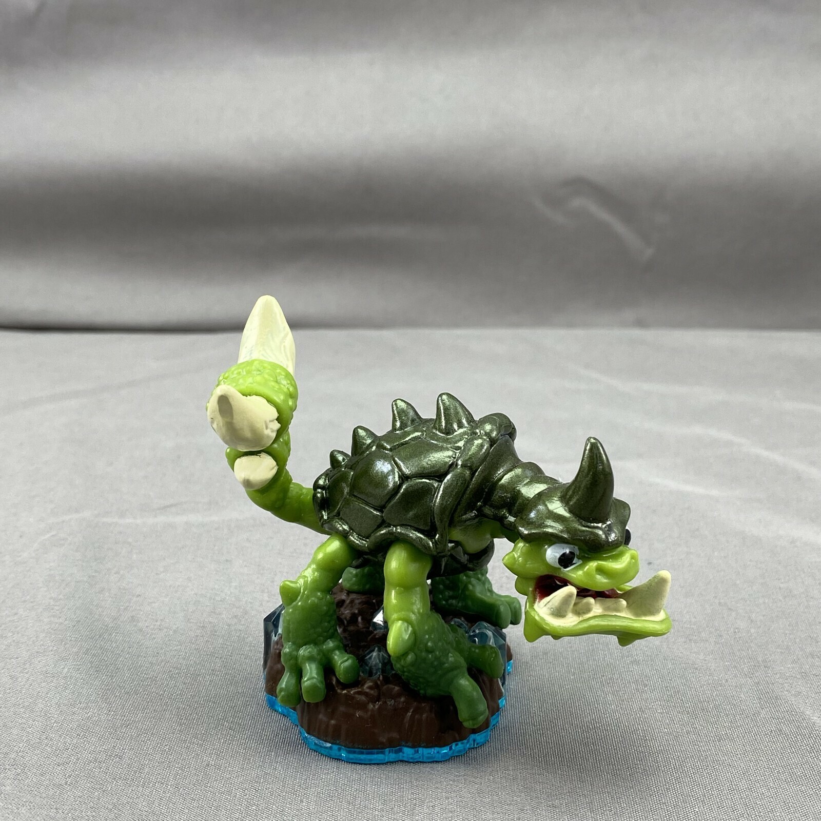 SKYLANDERS SWAP FORCE – SLOBBER TOOTH Earth Element Loose Figure with Card
