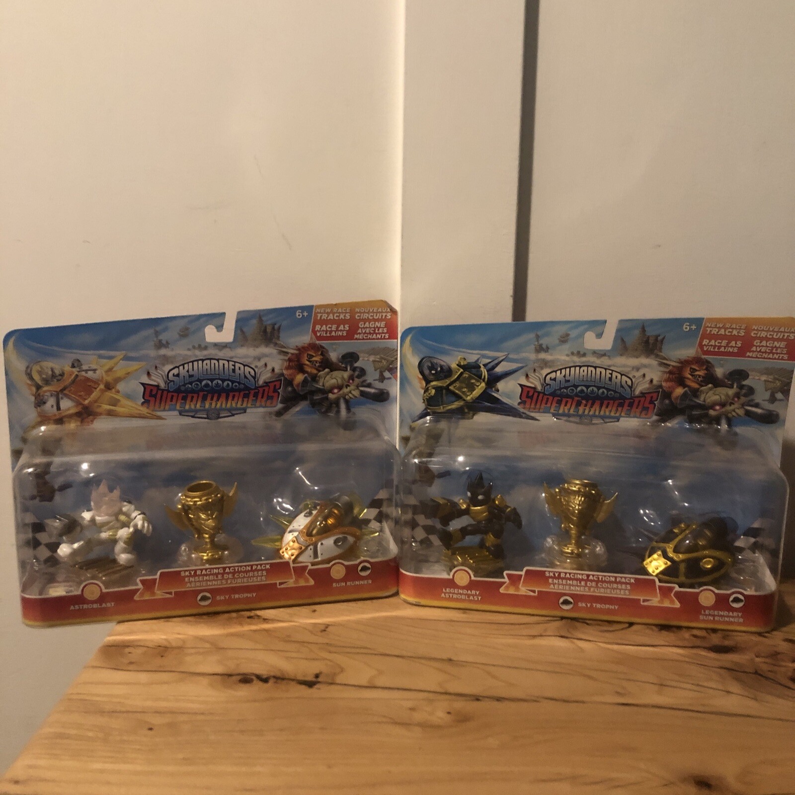 Skylanders Superchargers Reg & Legendary Sky Racing Astro Blast Sun Runner 2 Set