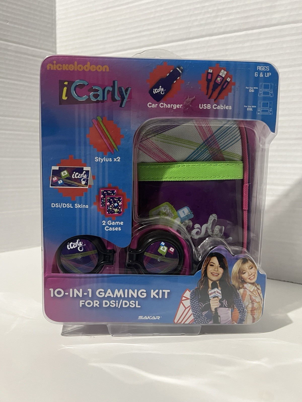 NICKELODEON iCarly Nintendo DSI/DSL 10 in 1 Gaming kit by Sakar