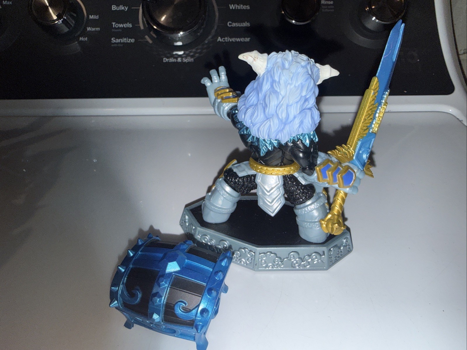 Title: Skylanders Imaginators Wild Storm Sensei + Blue Imaginite Chest Set