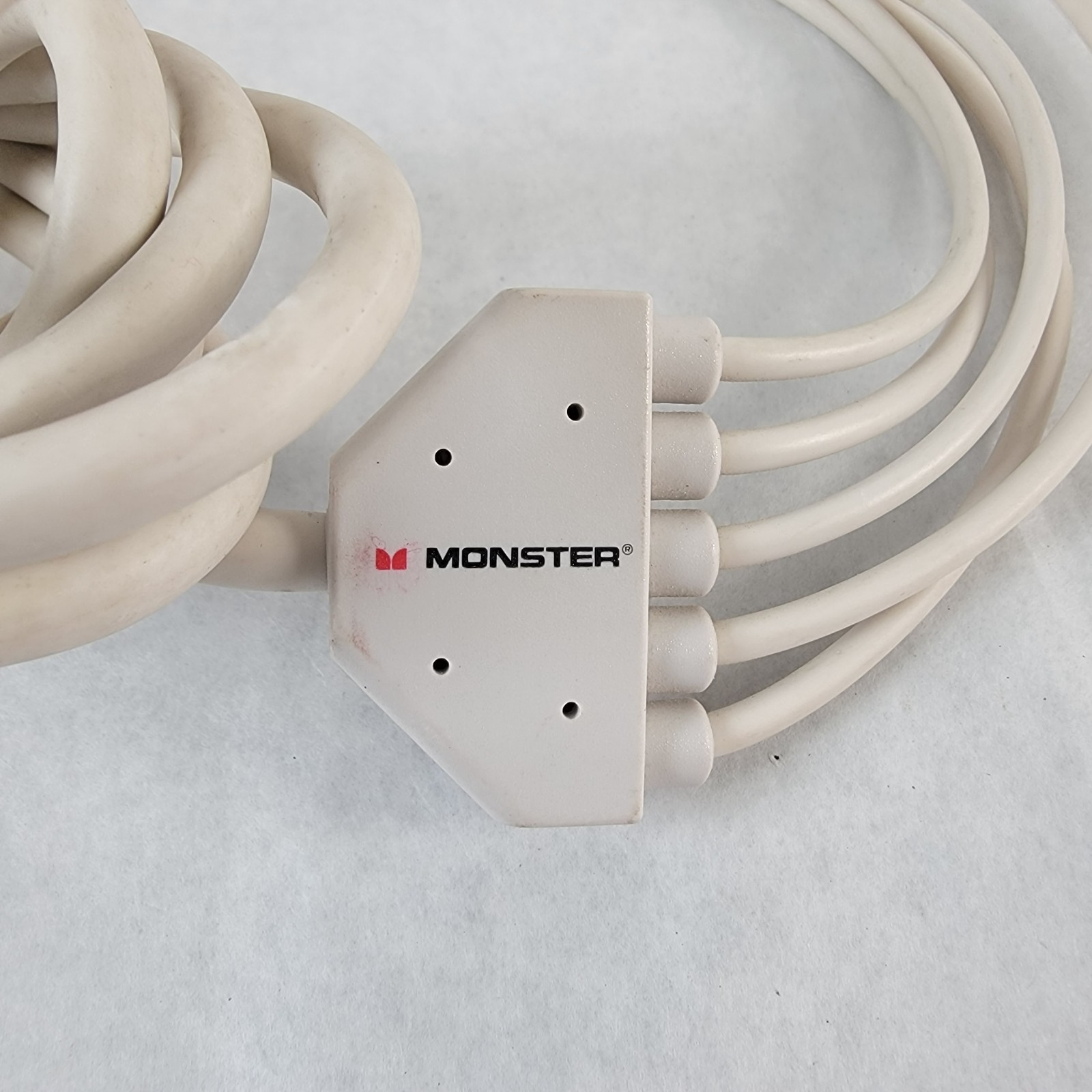 Nintendo Wii U Monster 8′ Cable Game Component Video Stereo Audio 480p Untested