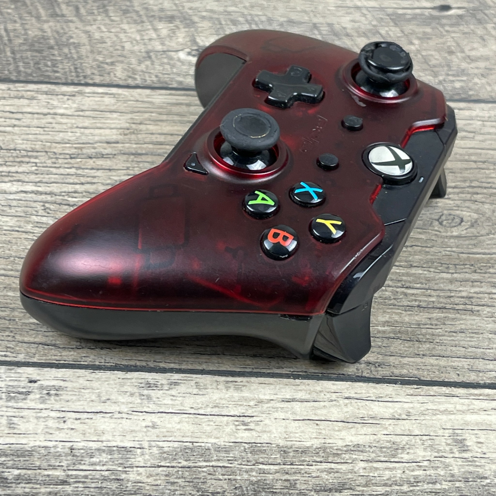 PDP 048-082 Wired Xbox One Gaming Controller Please see Pictures & Description