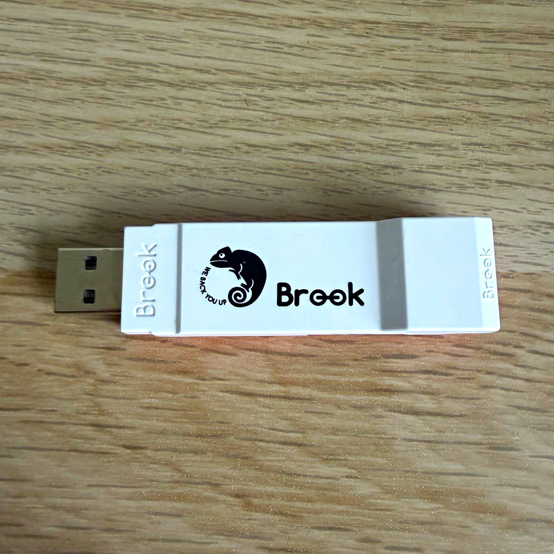 Brook Wingman FGC USB Controller Adapter White/Red ZPP005A