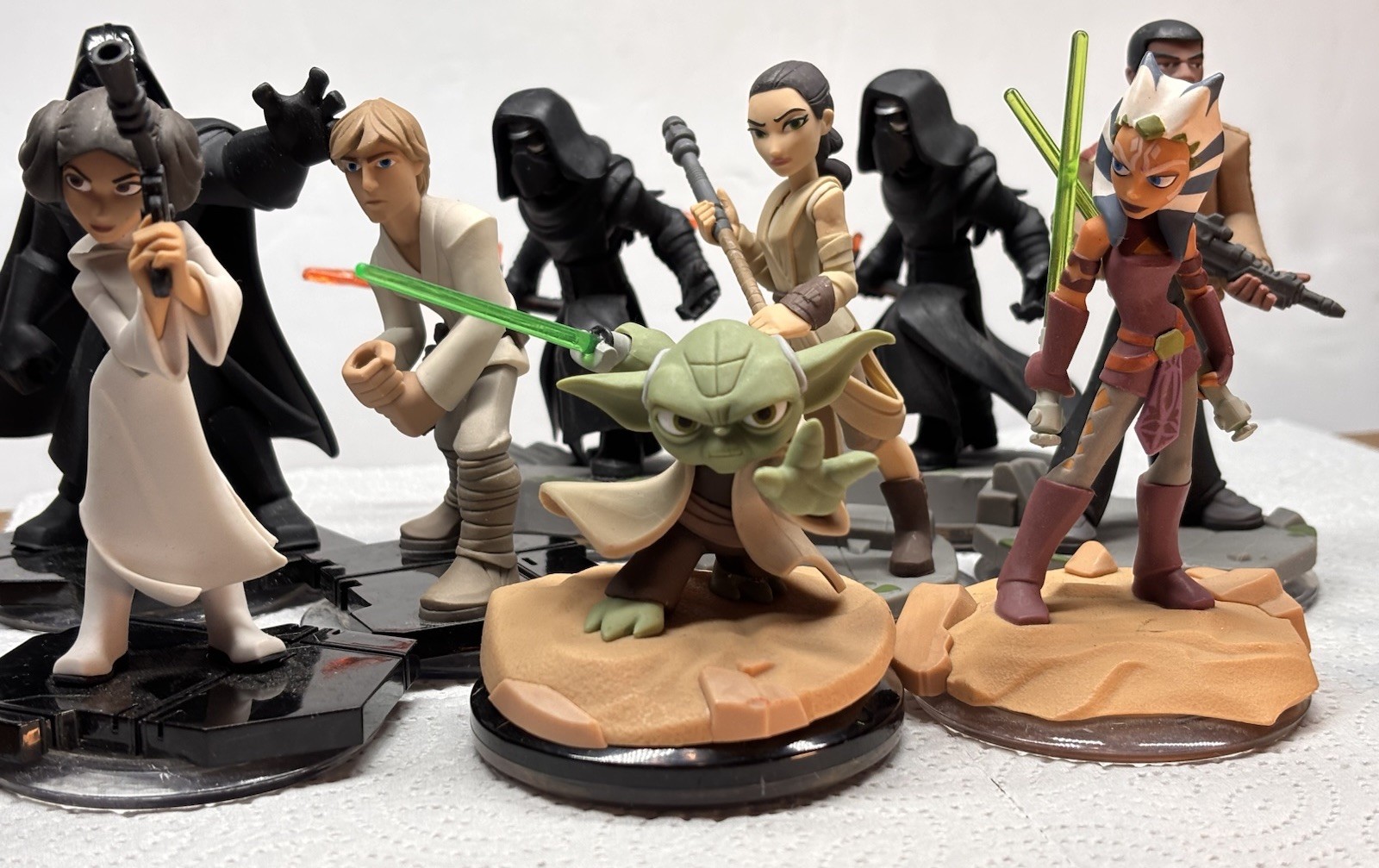 9 Star Wars Disney Infinity 3.0 Game Figures Lot Darth Luke Leia Yoda Rey Finn