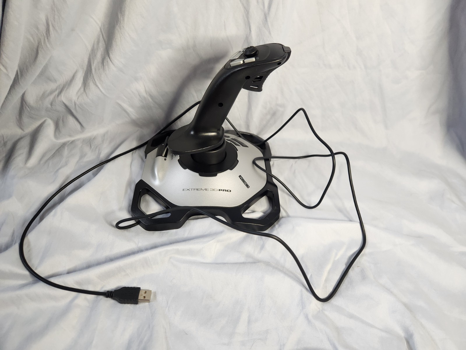 Logitech FBA_942-000008 Extreme 3D Pro USB Cable Joystick – Black/Silver