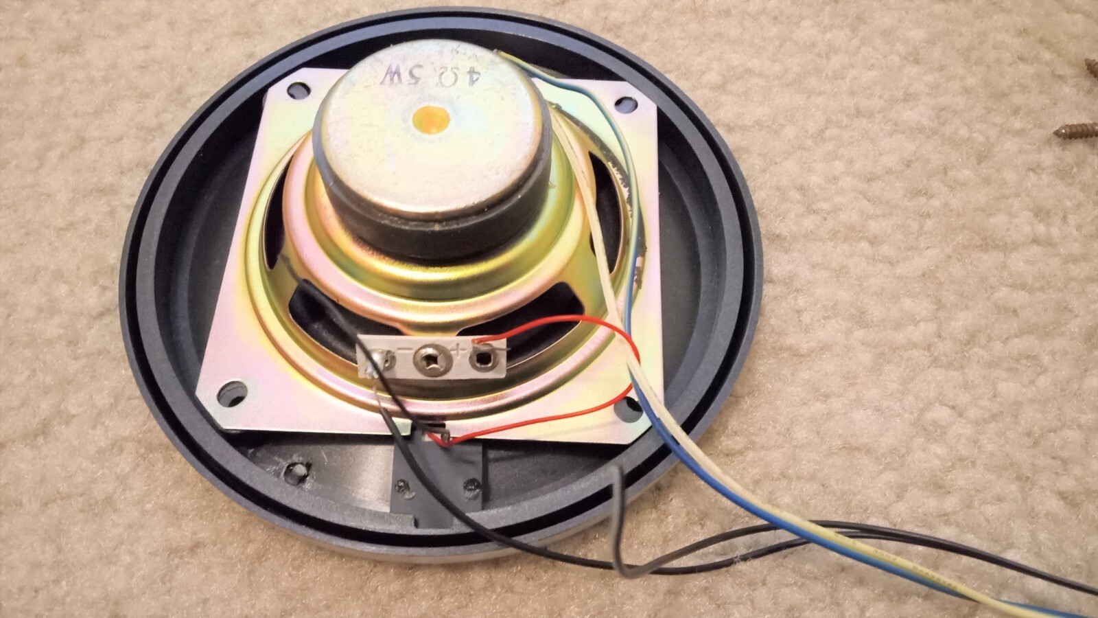 X Rocker Video Gaming Lounging Floor Rocker Replacement Side Speakers DoNOT WORK