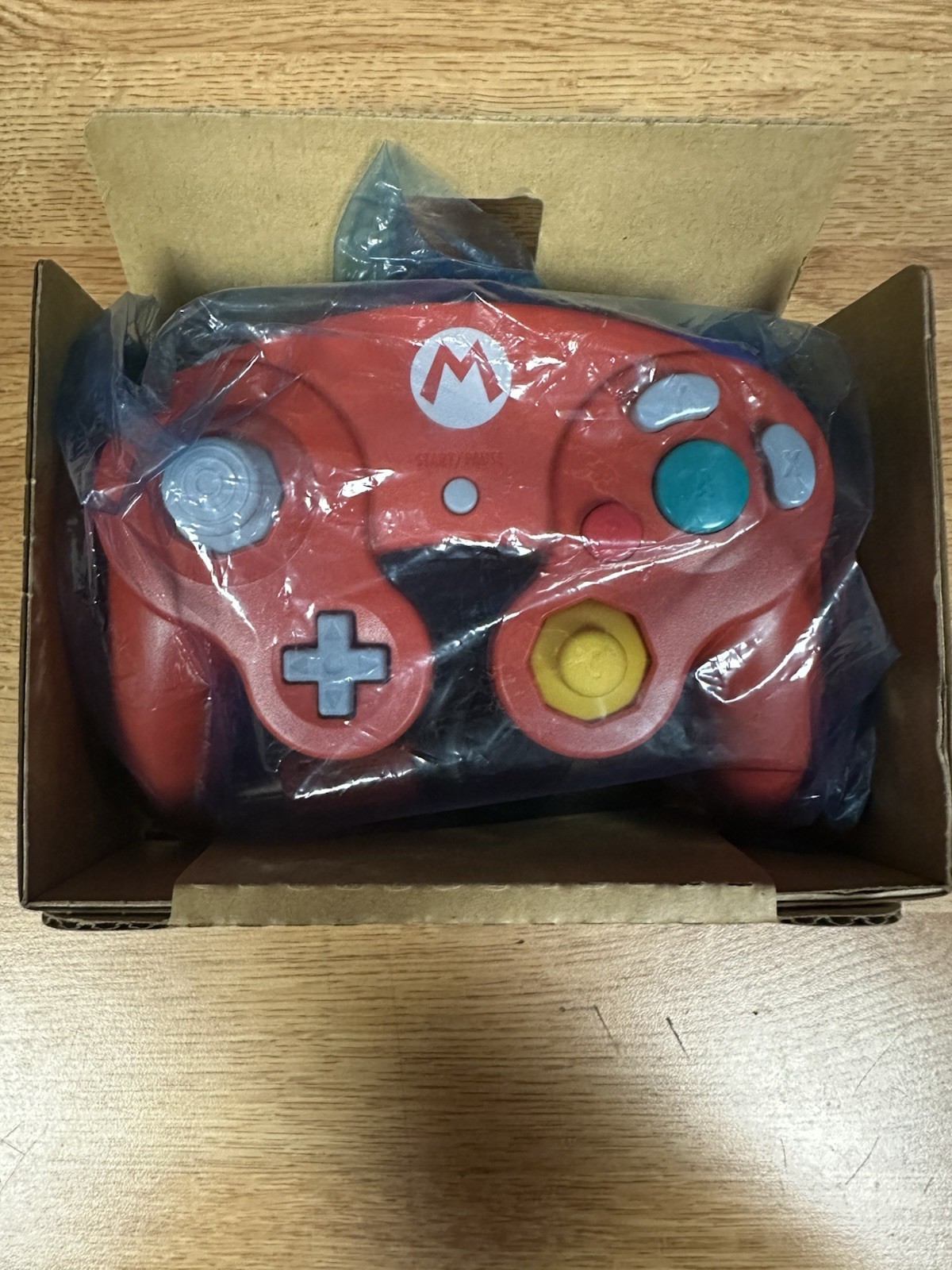 Club Nintendo Exclusive GameCube Mario Controller Wired In Box