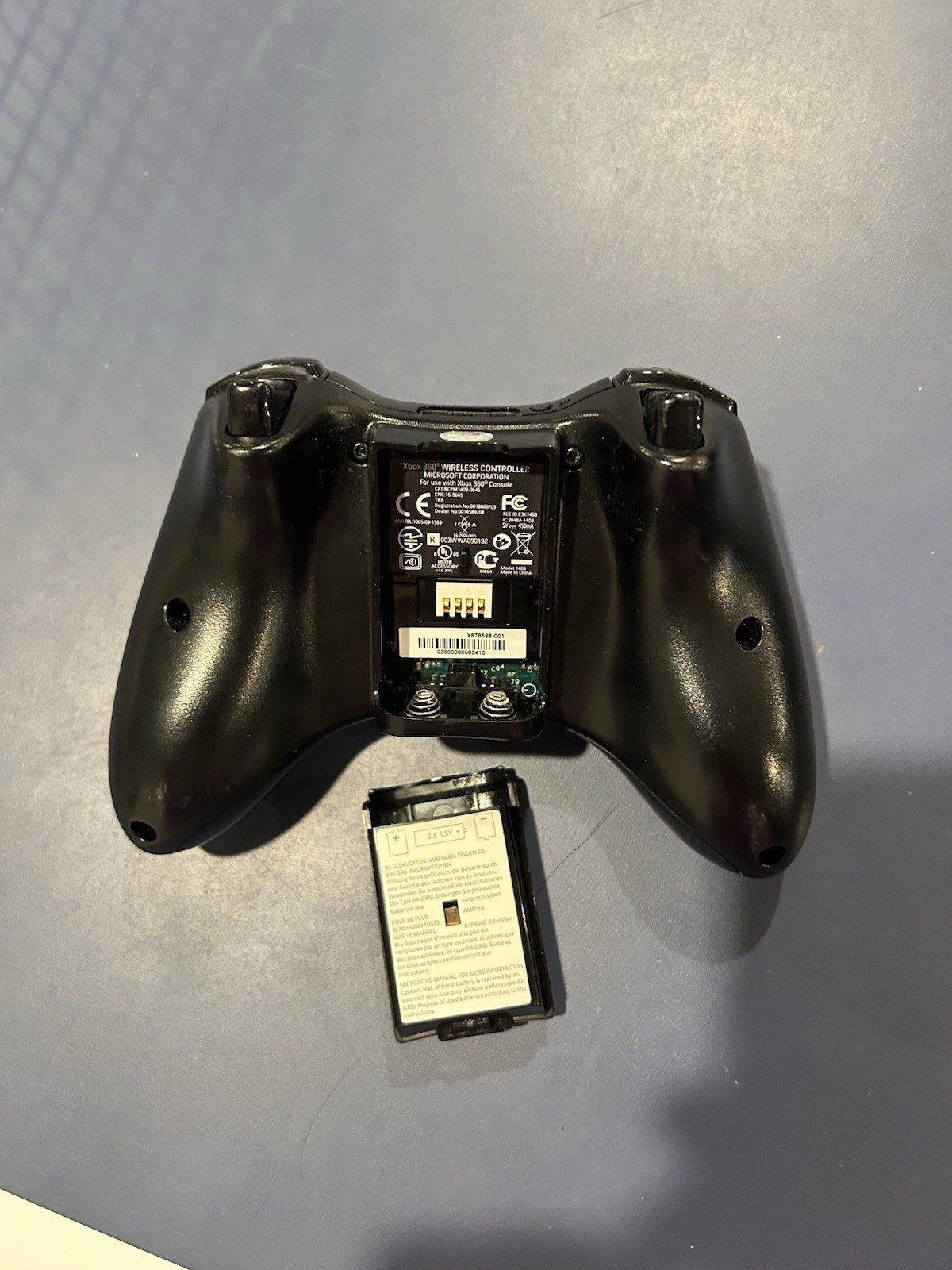 Official Microsoft Xbox 360 Gold Star Wars C3PO Wireless Controller