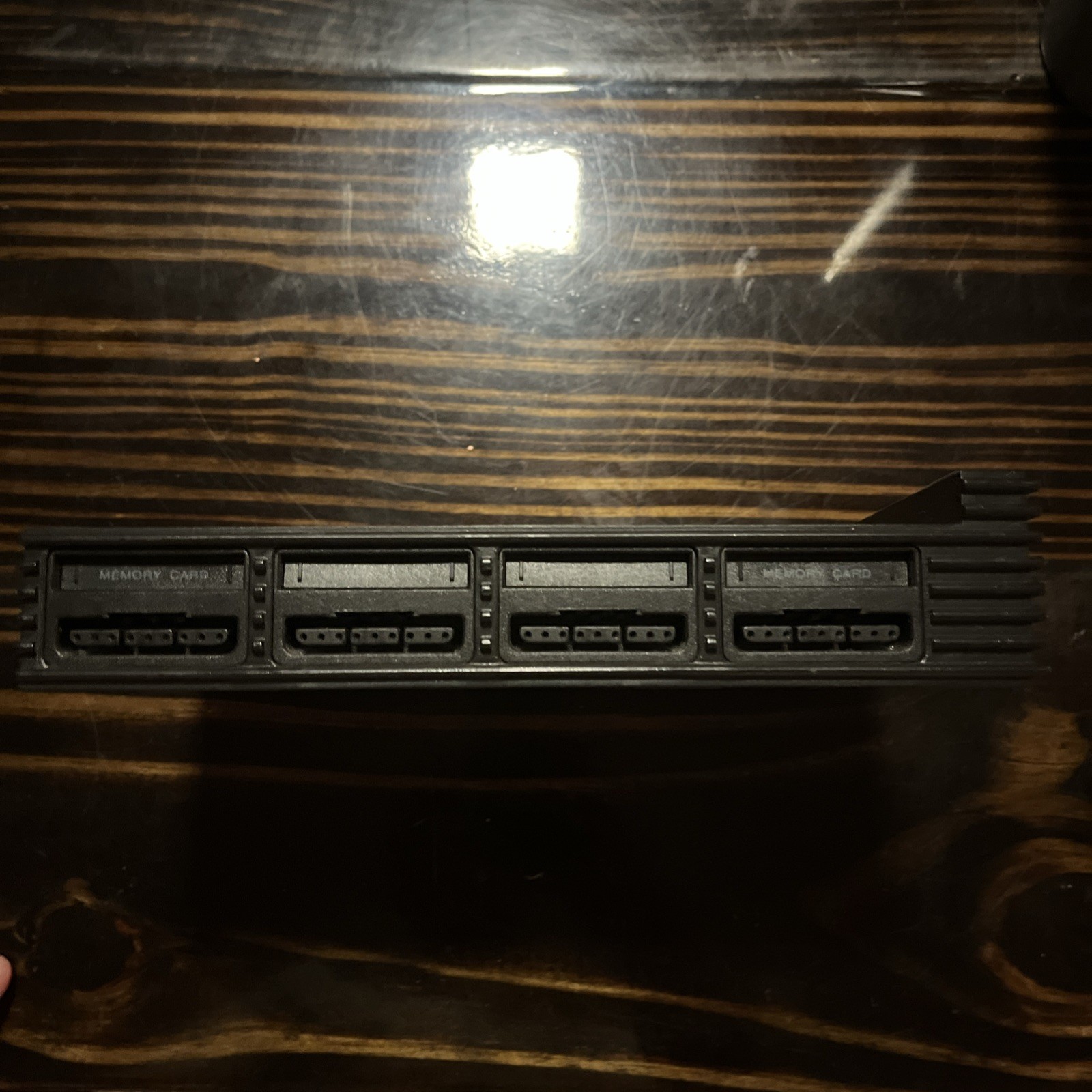 Intec Wireless MultiTap, Compact, PS2. Untested