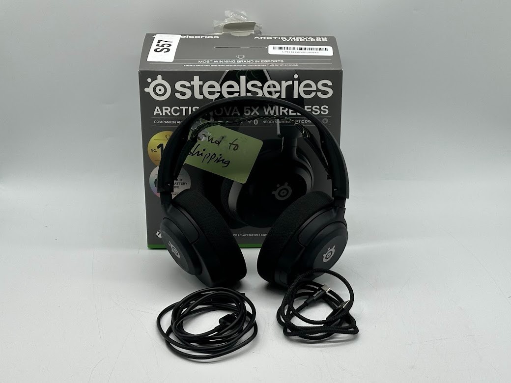 SteelSeries Arctis Nova 5X Wireless Multi-System Gaming Headset