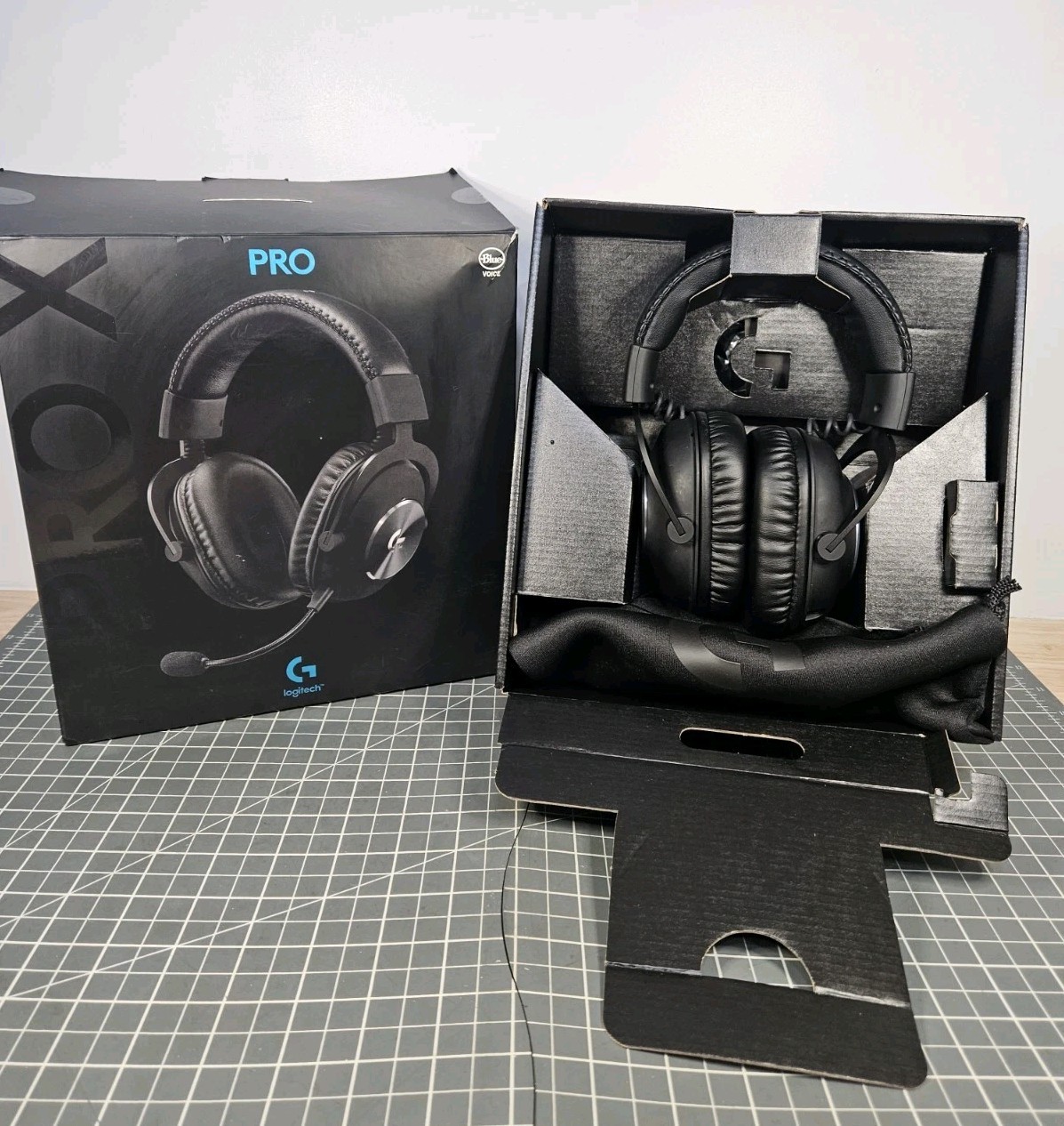Logitech G PRO X Wired Over-the-Ear Gaming Headset – Complete, Excellent Cond!