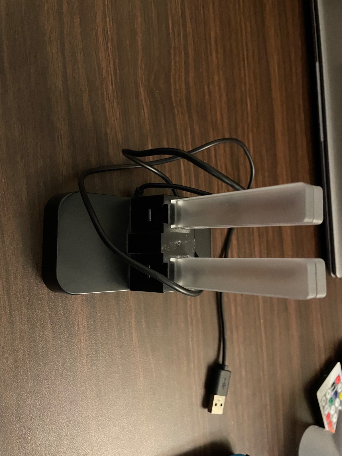 Nintendo switchJoy-Con with charging dock