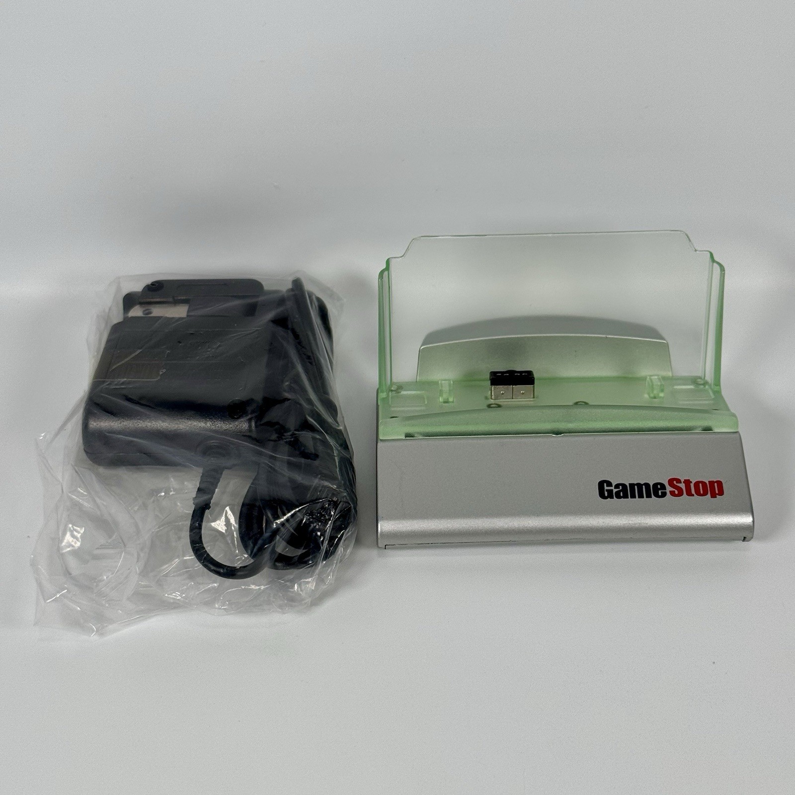 Nintendo Game Boy Advance SP Charging Cradle GameStop Branded Cool Display Piece