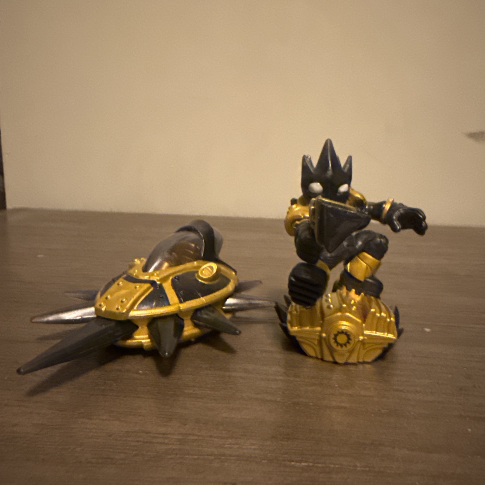 Skylanders Superchargers Legendary Astroblast & Sun Runner Switch PS4 Xbox One