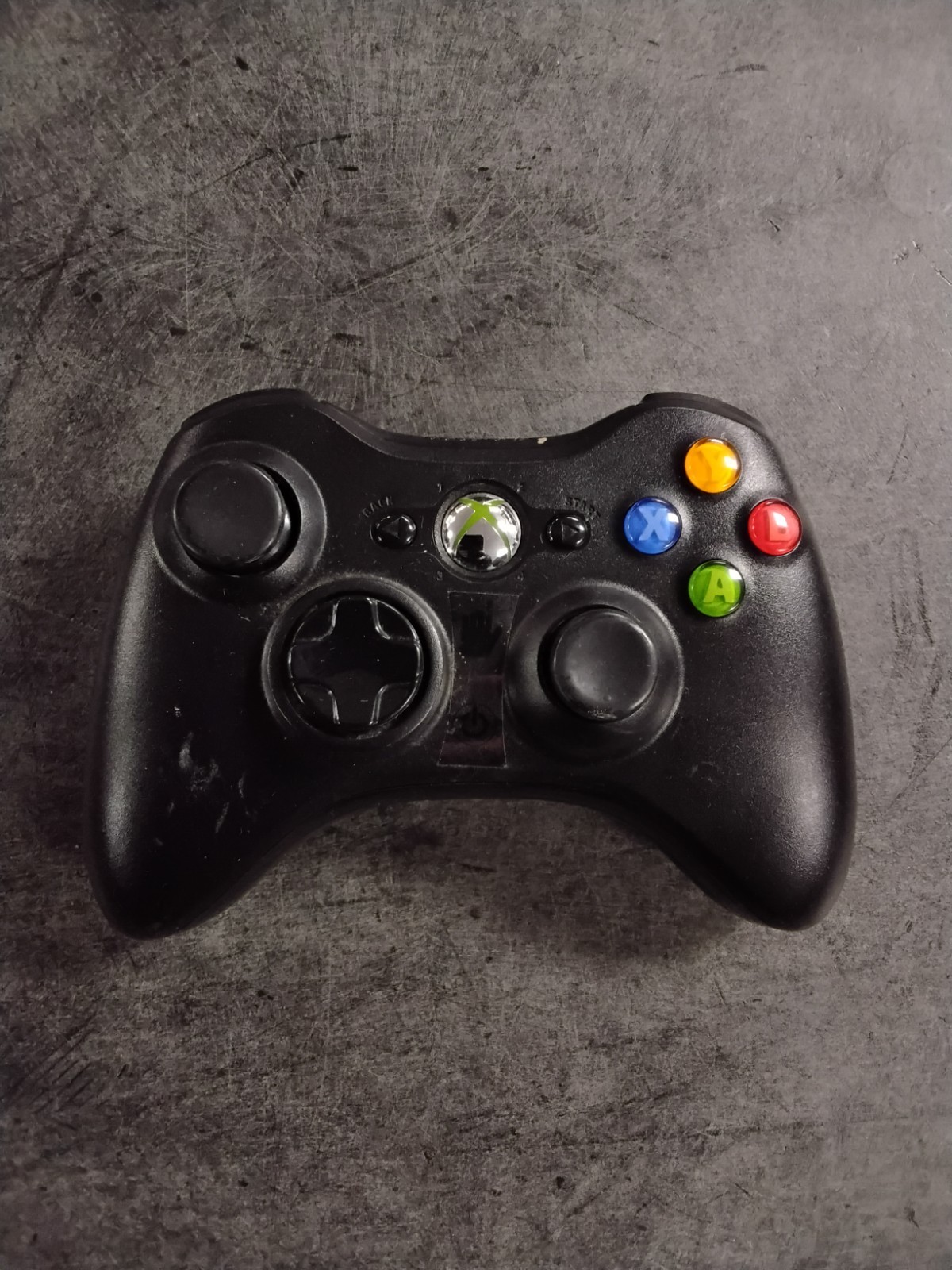 Microsoft Xbox 360 Wireless Controller – Black (FOR PARTS)