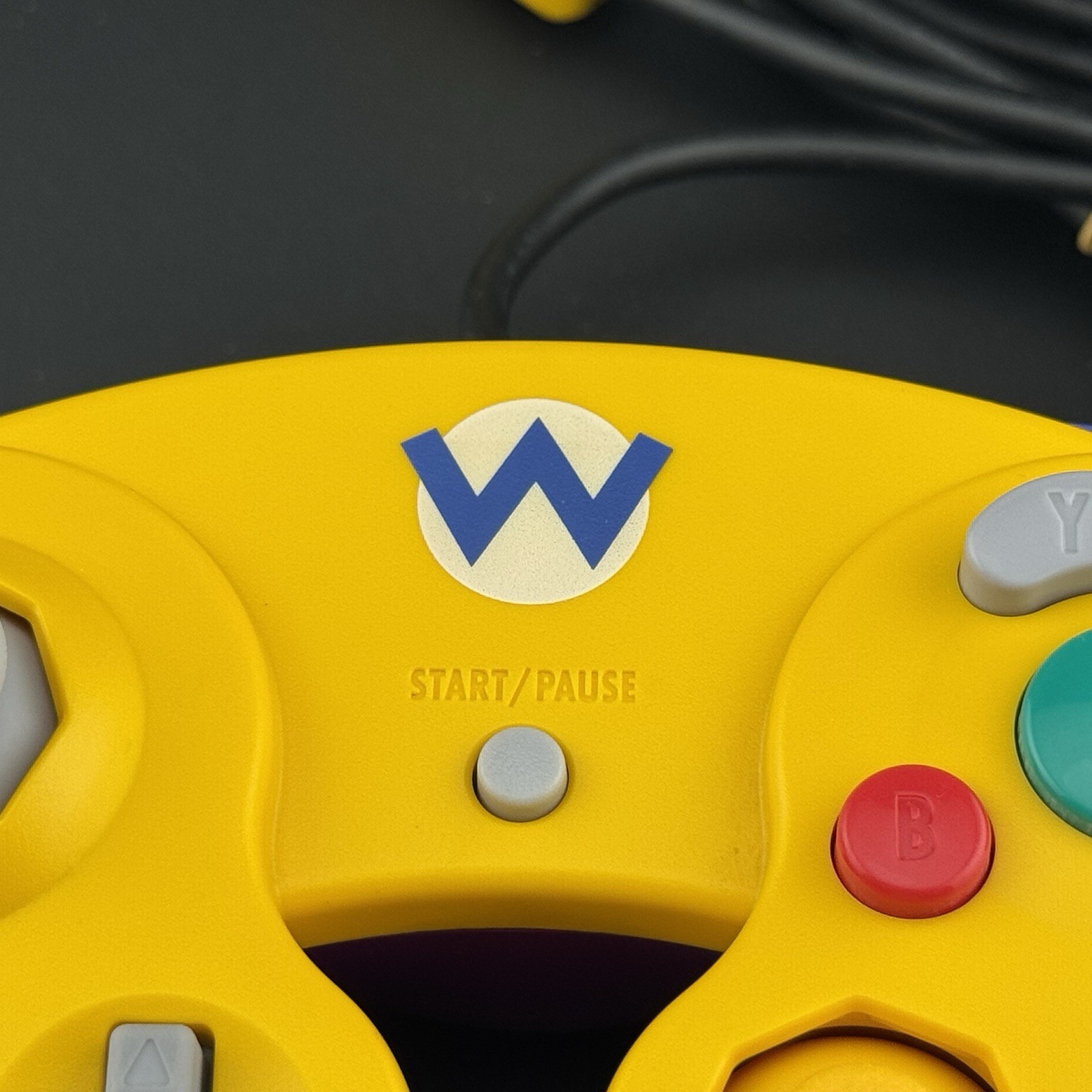 Club Nintendo GameCube Wario Yellow & Purple Controller DOL-003 JPN | US SELLER