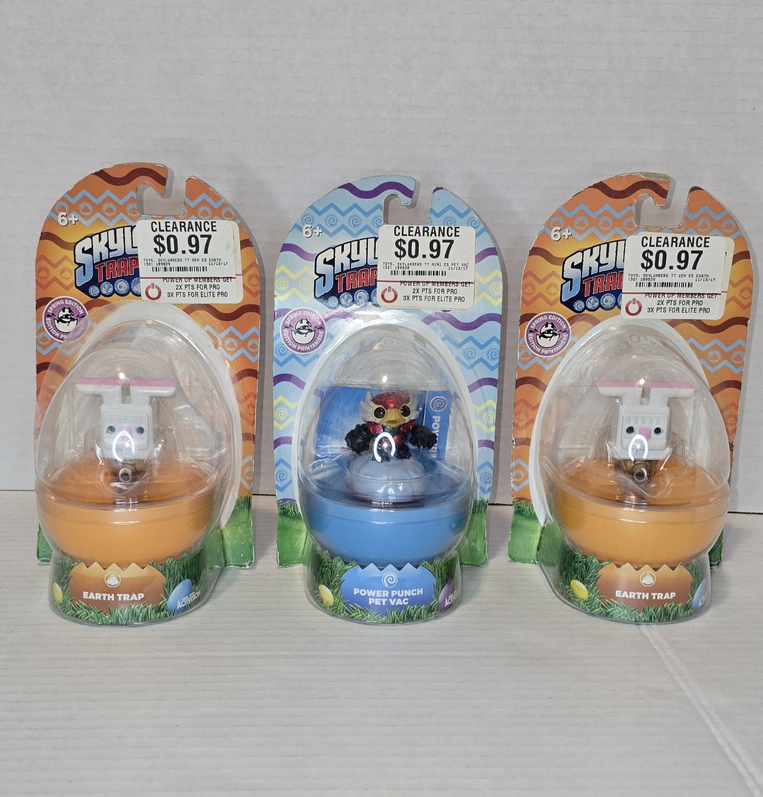 SKYLANDERS TRAP TEAM “SPRING EDITION” POWER PUNCH PET VAC & (2) EARTH TRAP’S