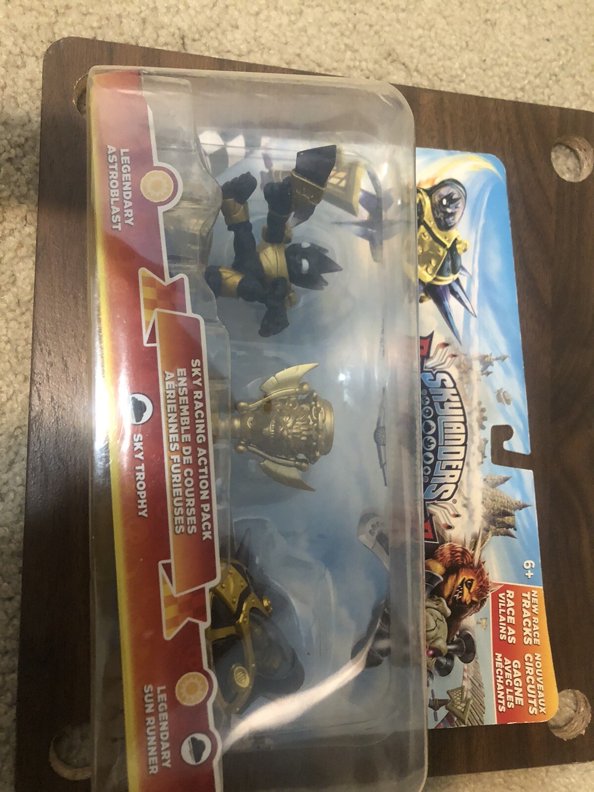 Skylanders Superchargers Legendary Sky Racing Action Pack Astro Blast Sun Runner
