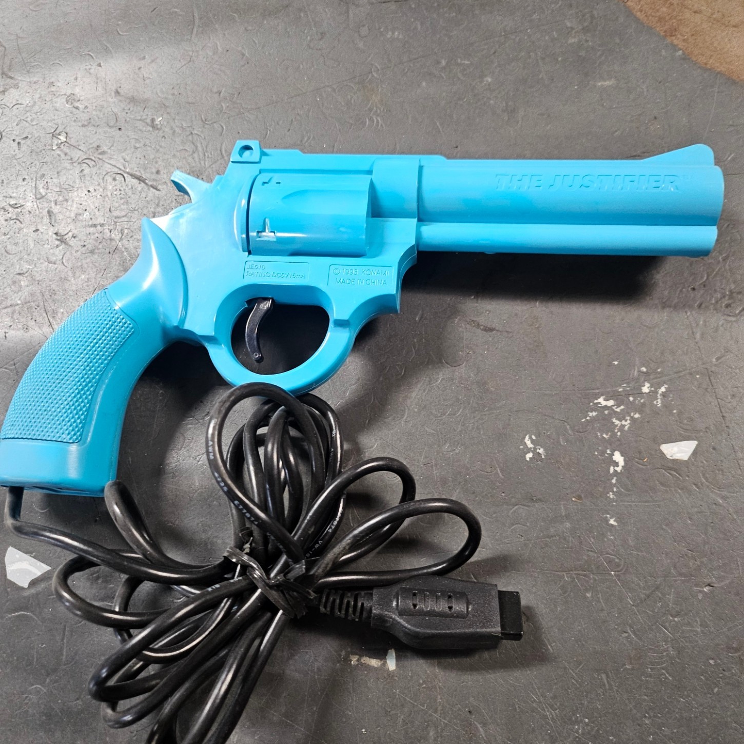 Sega Genesis Justifier Lethal Enforcer Konami Light Gun JE510 NEW Game