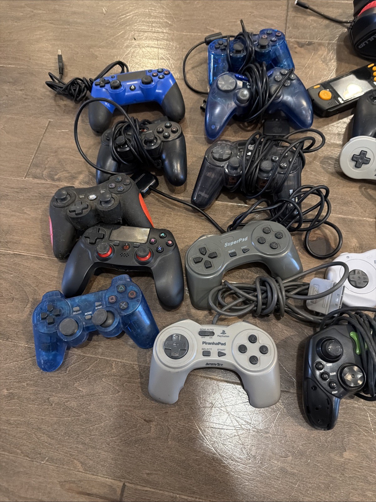 Mixed Controller Lot PS2 PS1 PS3 Xbox 360 Switch SNES Untested For Parts
