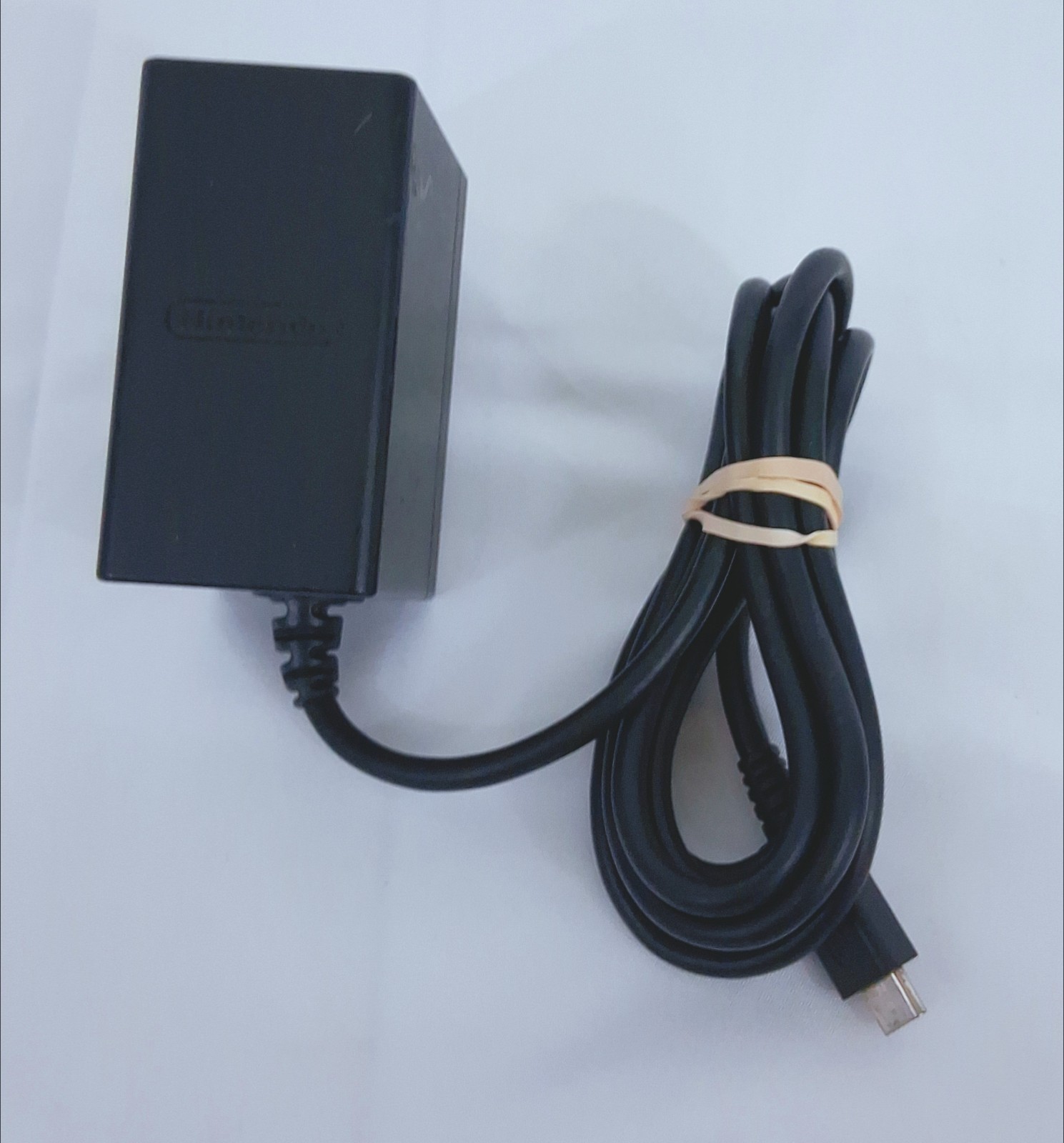 OEM Nintendo Switch AC/DC Adapter HAC 002(USZ) In 100-240 Out 5 & 15VDC Tested